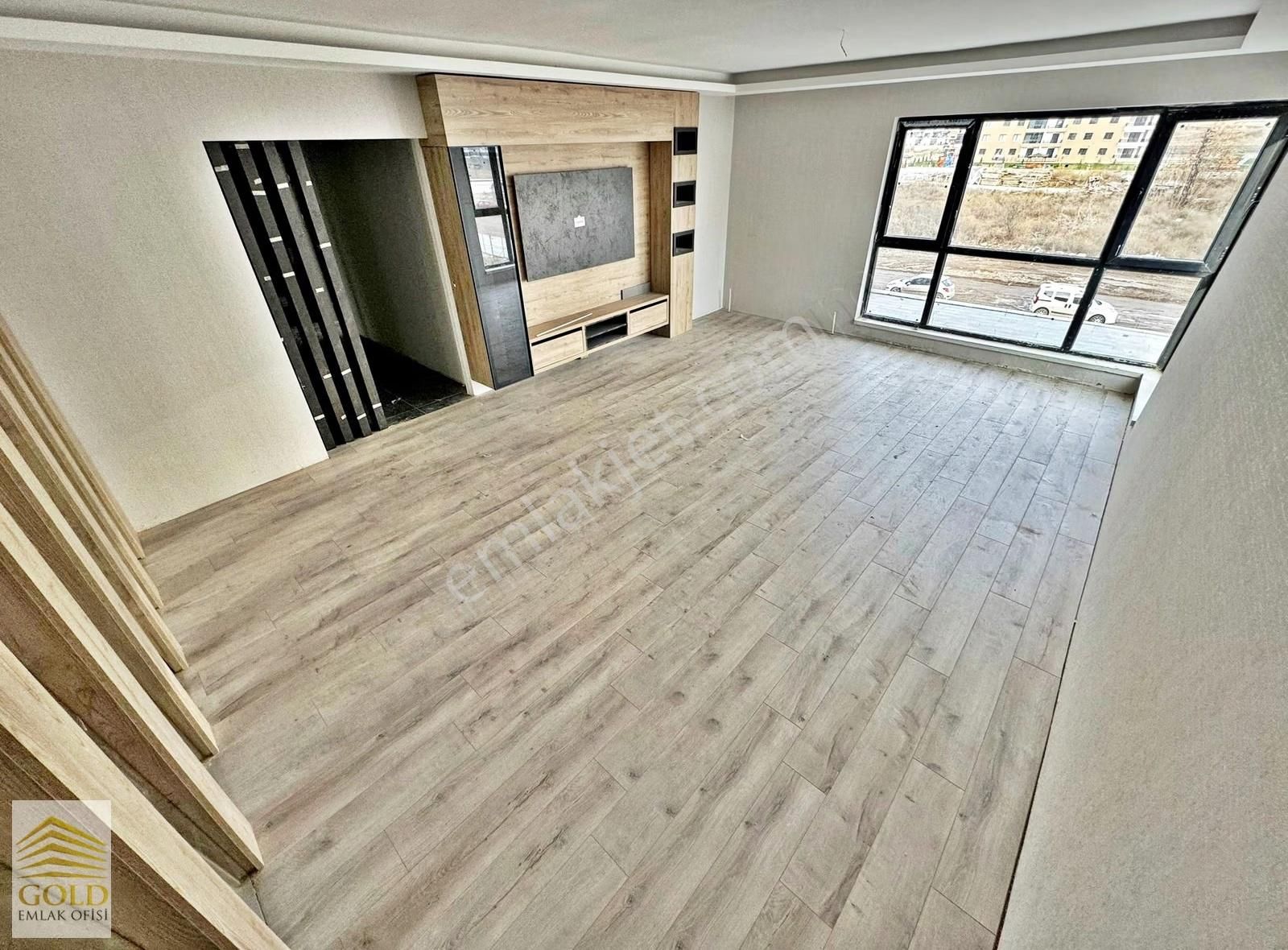 Gold'tan Ovacık Merkezde Site İçi Yüksek Katta Uygun Fiyata 4+1 - Görsel 5
