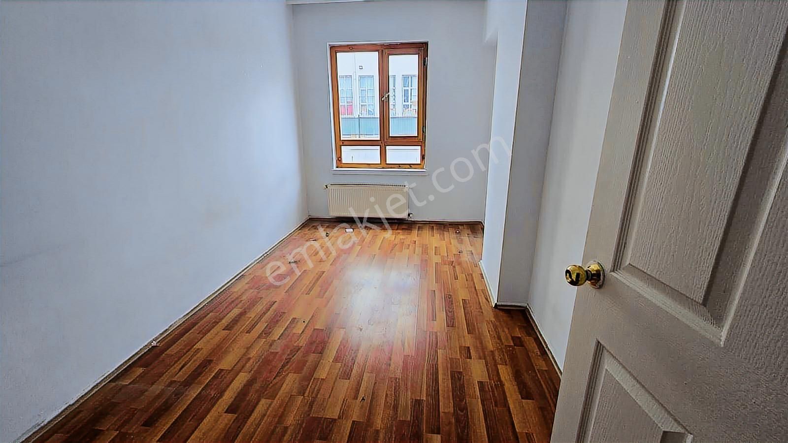 3+1 Kat 1 Ön Cephe Bağımsız Merkezi Konum'da 120 M2 Kombili - Görsel 8