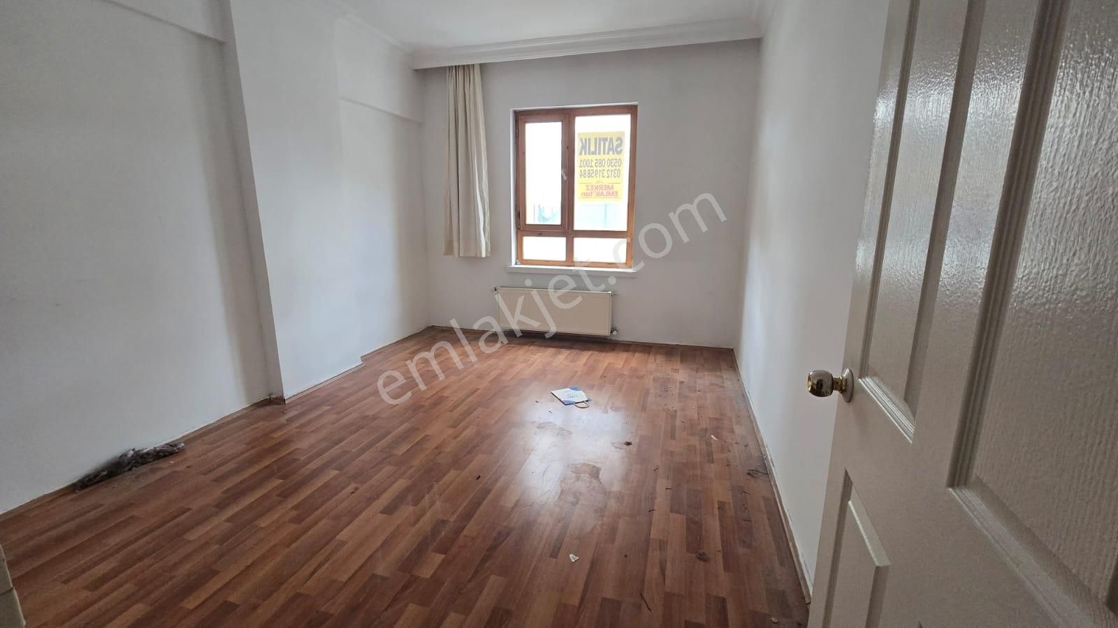 3+1 Kat 1 Ön Cephe Bağımsız Merkezi Konum'da 120 M2 Kombili - Görsel 12