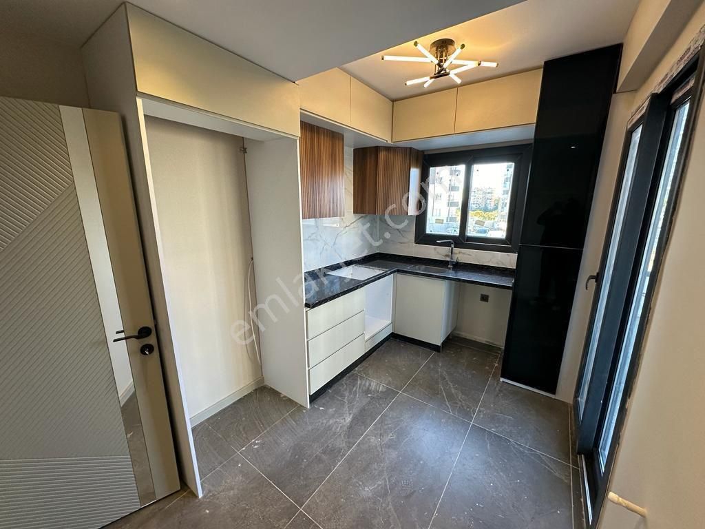 Osmangazi Mahallesinde 2+1 Doğalgaz Kombili Ultra Lüks Satılık Daire - Görsel 13