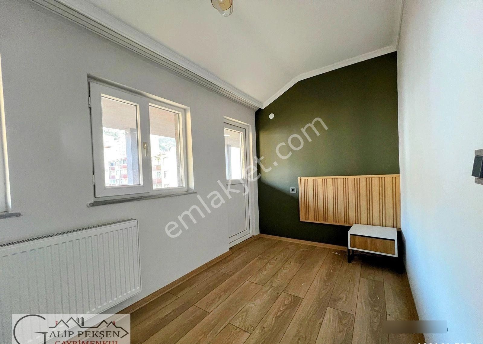 Trabzon Ortahisar İnönü Mah. 7+1 Eşyalı Çatı Dubleksi Kiralık Daire, Geniş Ve Konforlu Yaşam Alanı - Görsel 9