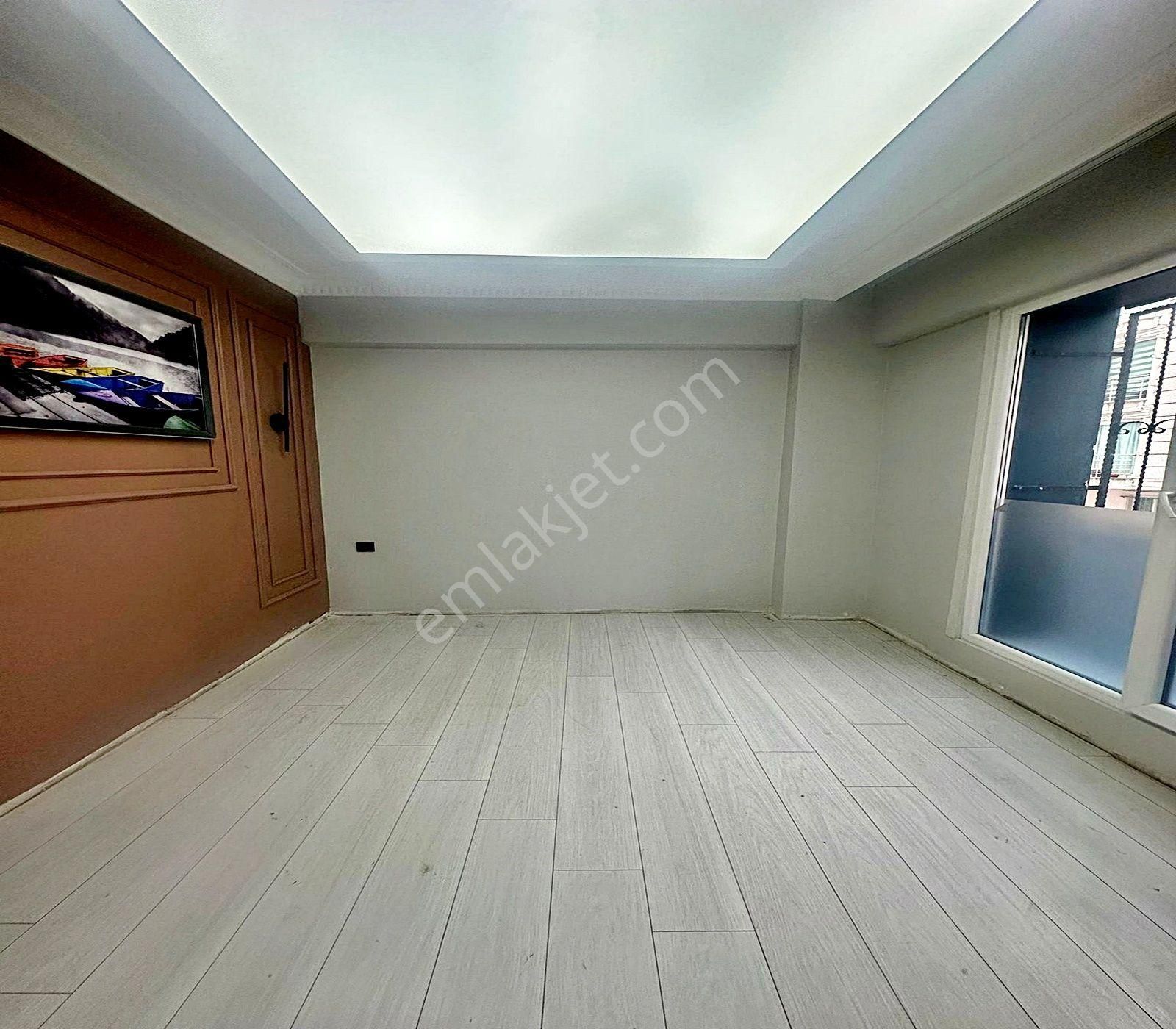 Güzelyurt Mahallesinde Metrobüse Yakın 2+1 Satılık Ara Kat Daire - Görsel 4