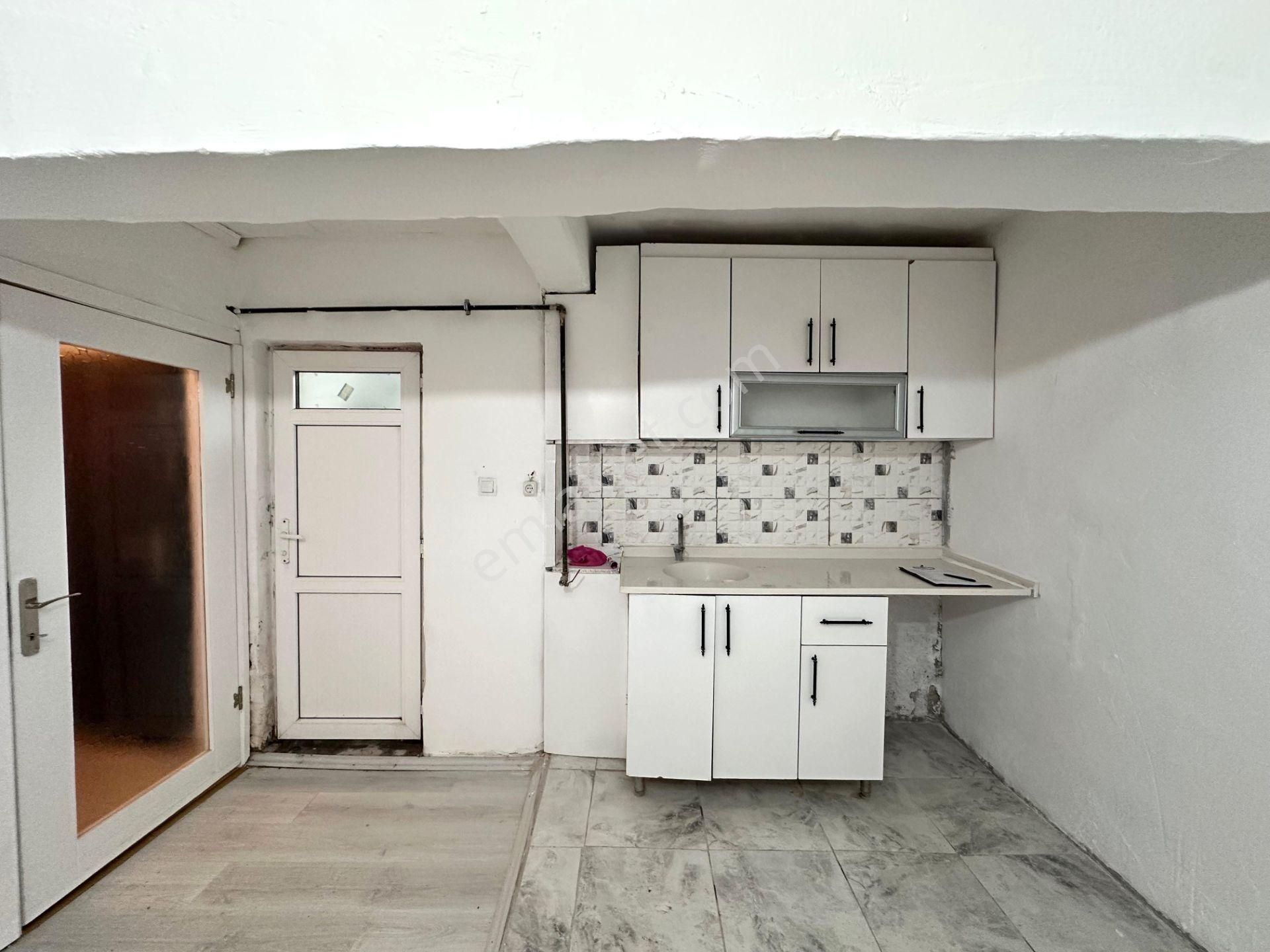 Uzman Emlak'tan Foça Sokak'ta Uygun Fiyatlı 1+1 Daire - Görsel 2