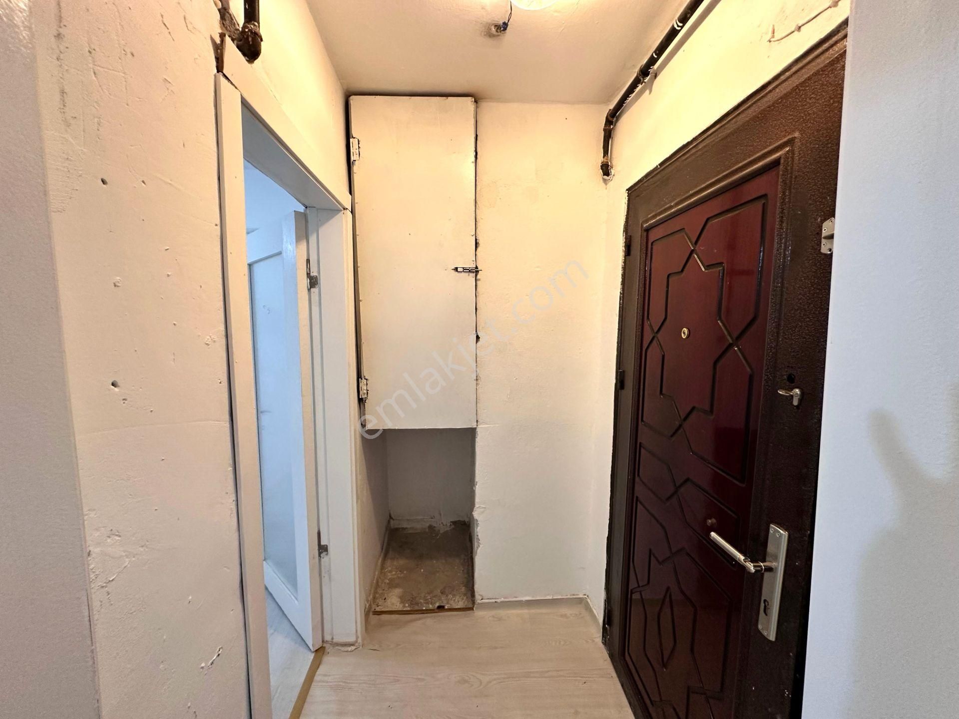 Uzman Emlak'tan Foça Sokak'ta Uygun Fiyatlı 1+1 Daire - Görsel 11