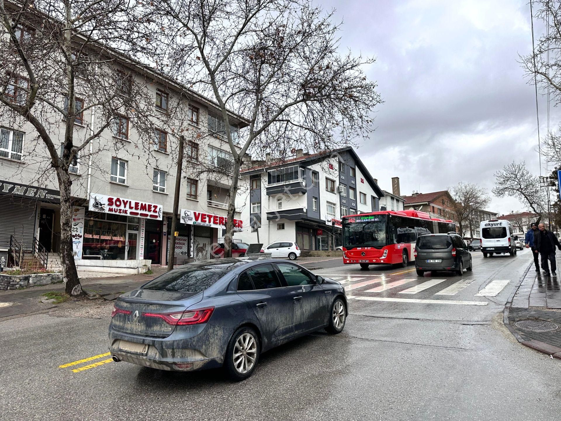 Uzman Emlak'tan Foça Sokak'ta Uygun Fiyatlı 1+1 Daire - Görsel 10