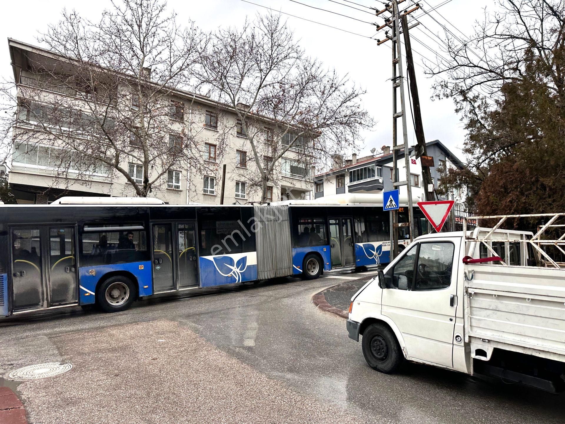 Uzman Emlak'tan Foça Sokak'ta Uygun Fiyatlı 1+1 Daire - Görsel 8