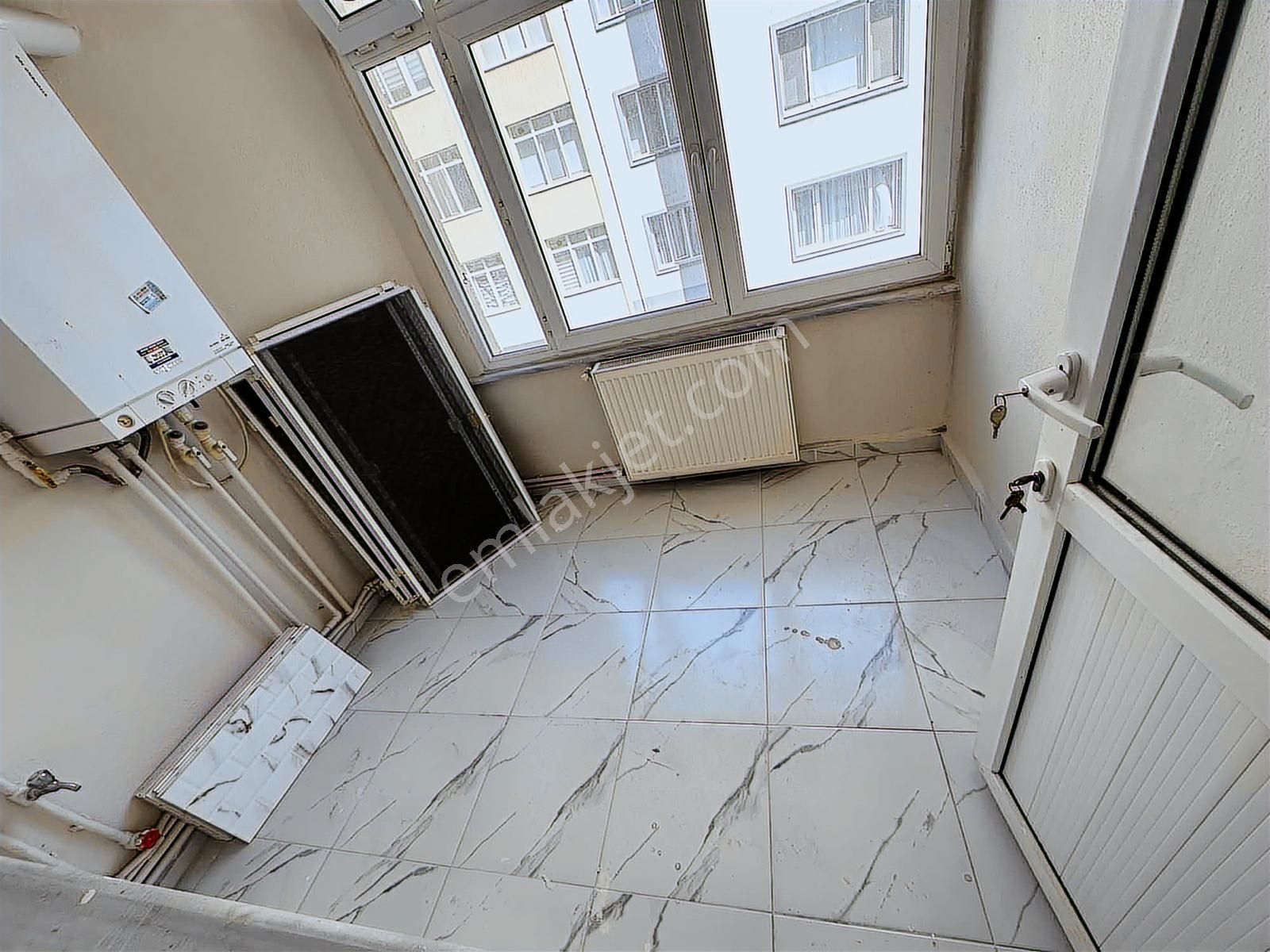 Tuğra'dan Hürriyet Mah. Antik Kent Sitesinde 3+1 Masrafsız Daire - Görsel 13