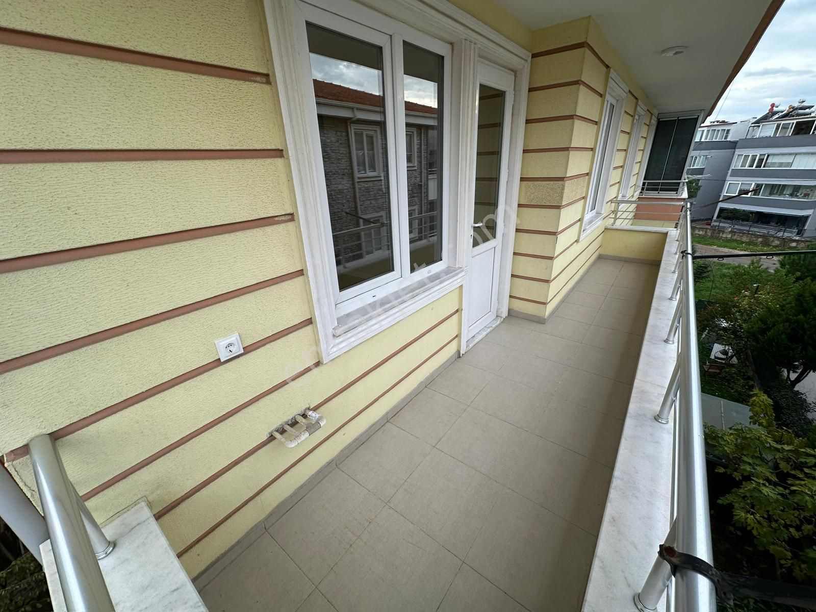 🟠🟠alfa'dan Akçay'da Masrafsız Satılık Ayrı Mutfak 10 Yaşında Geniş 3+1 Daire - Görsel 7