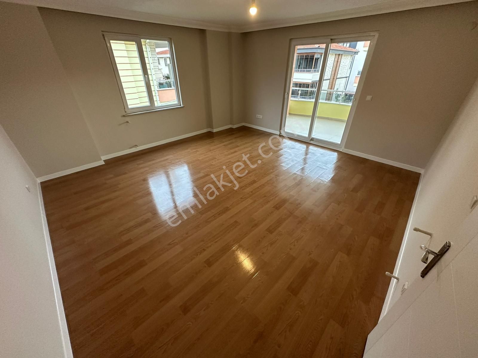 🟠🟠alfa'dan Akçay'da Masrafsız Satılık Ayrı Mutfak 10 Yaşında Geniş 3+1 Daire - Görsel 25