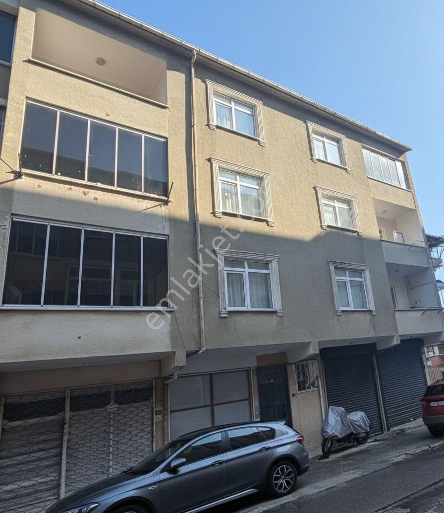 Ümraniye / Dudullu/ Esenkent Mahallesi