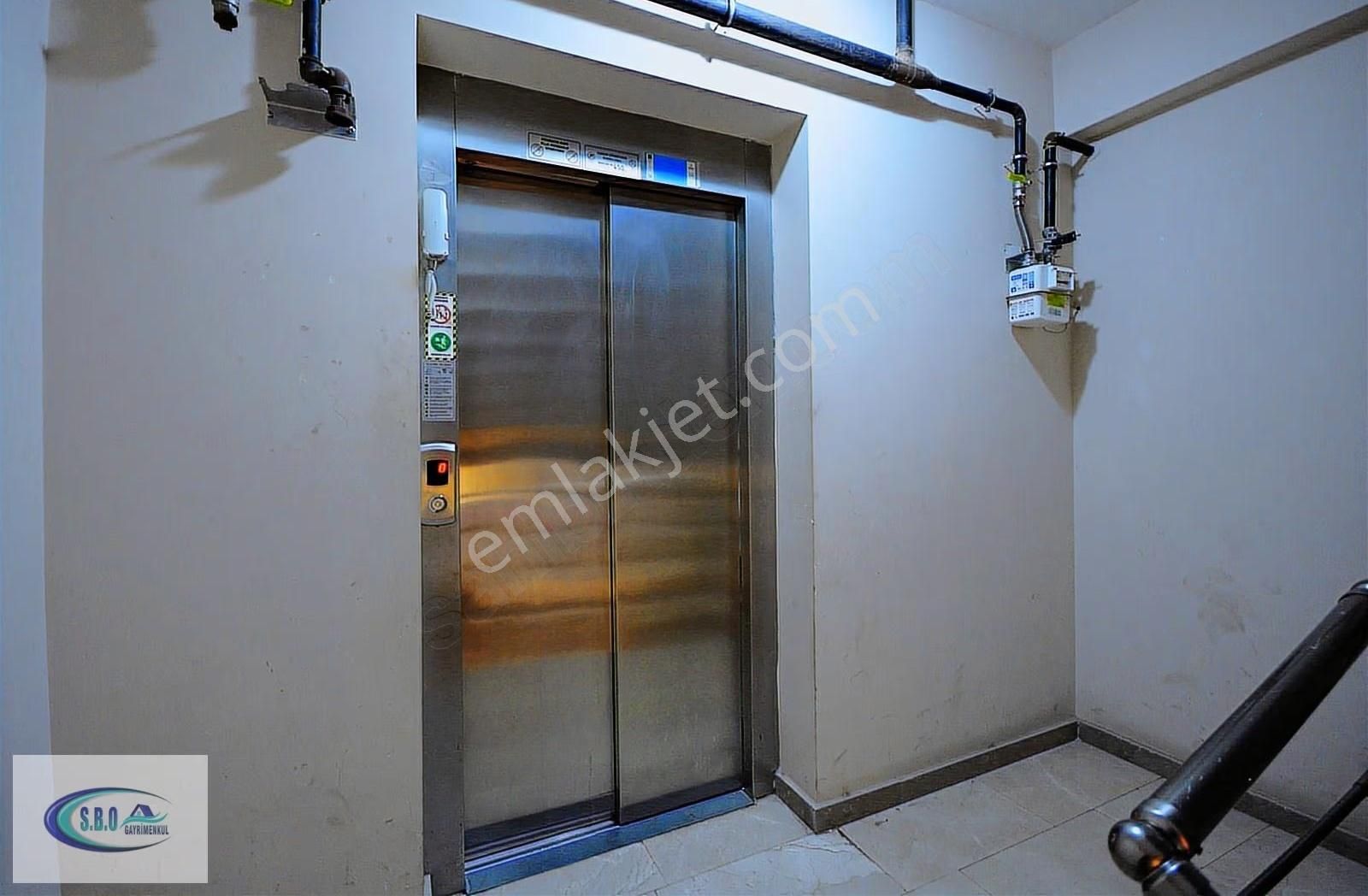 Cadde Üzerinde Çift Balkonlu Kiralık 90 M² Eşyalı Lüks 2+1 Daire - Görsel 21