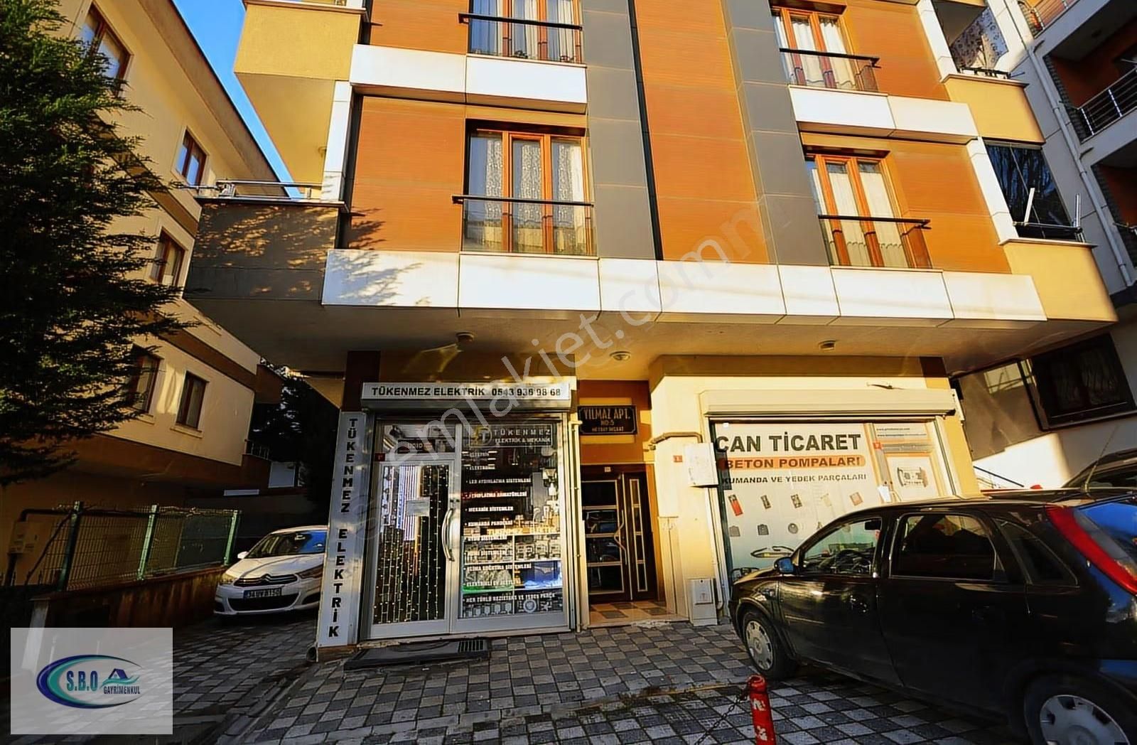 Cadde Üzerinde Çift Balkonlu Kiralık 90 M² Eşyalı Lüks 2+1 Daire - Görsel 5