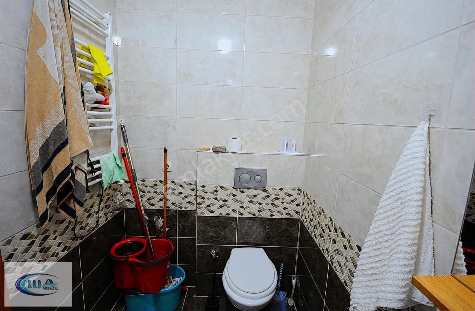 Cadde Üzerinde Çift Balkonlu Kiralık 90 M² Eşyalı Lüks 2+1 Daire - Görsel 7