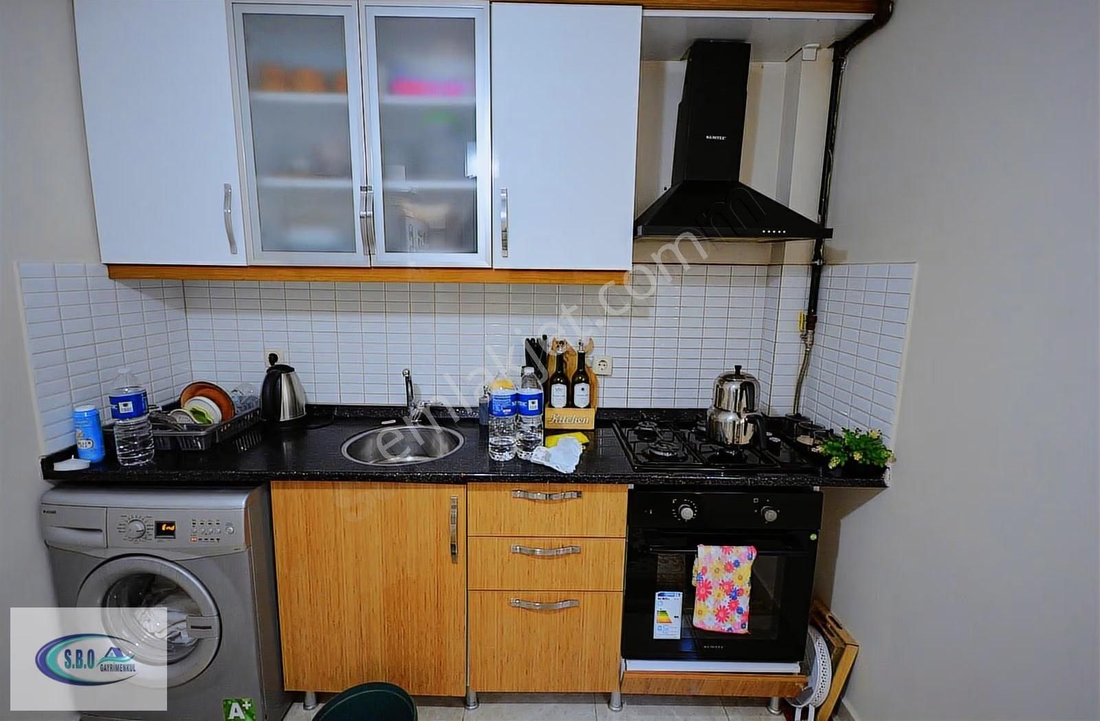 Cadde Üzerinde Çift Balkonlu Kiralık 90 M² Eşyalı Lüks 2+1 Daire - Görsel 9