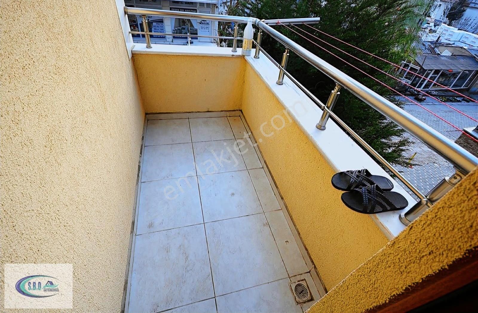 Cadde Üzerinde Çift Balkonlu Kiralık 90 M² Eşyalı Lüks 2+1 Daire - Görsel 22