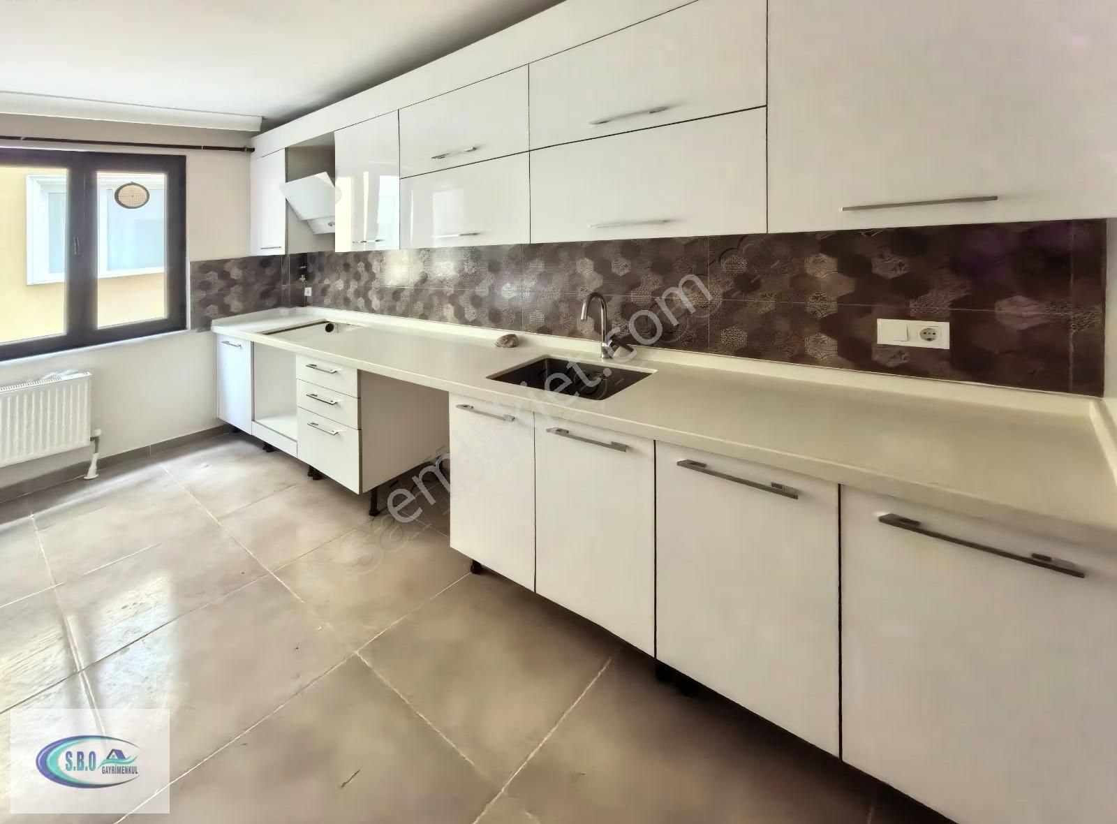 Fırsattt... Metroya Yürüme Mesafesinde 2+1 Geniş Kiralık Daire - Görsel 13