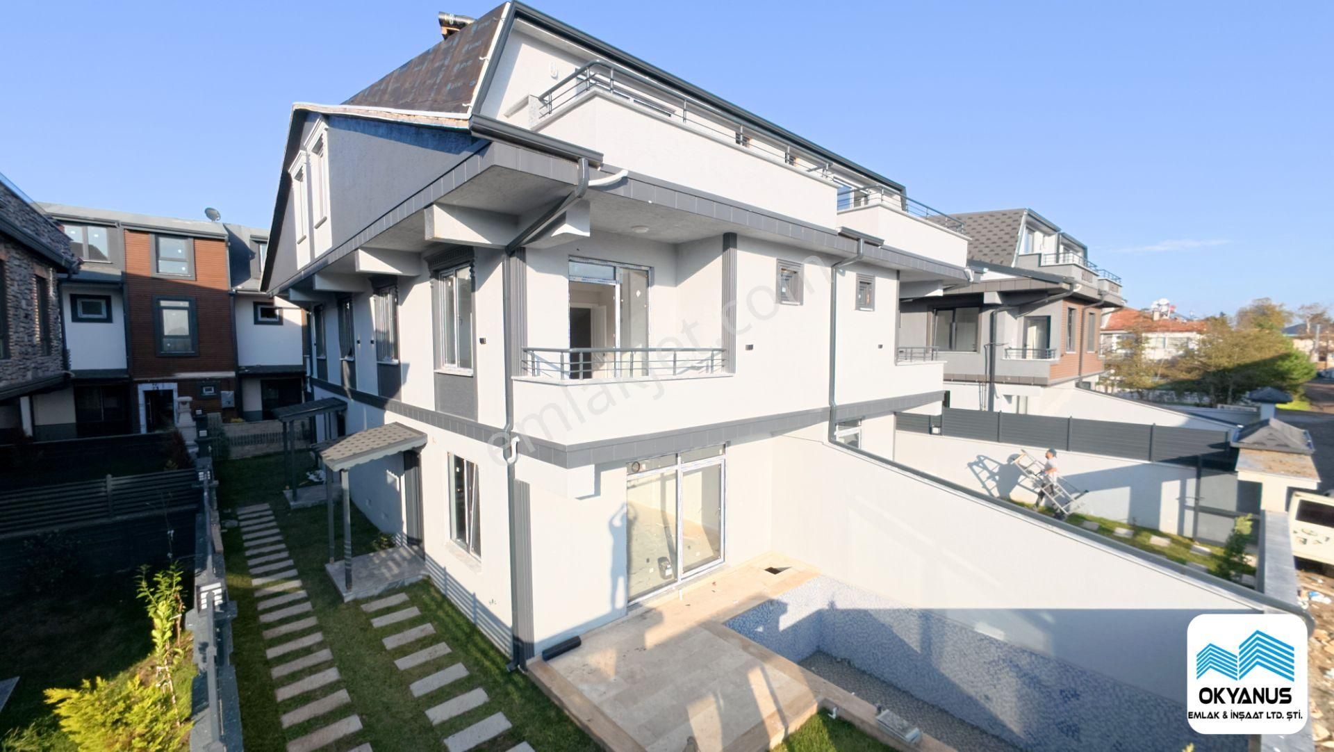 Sakarya Kocaalide Müstakil Havuz Ve Bahçe Kullanımlı Villa!!!