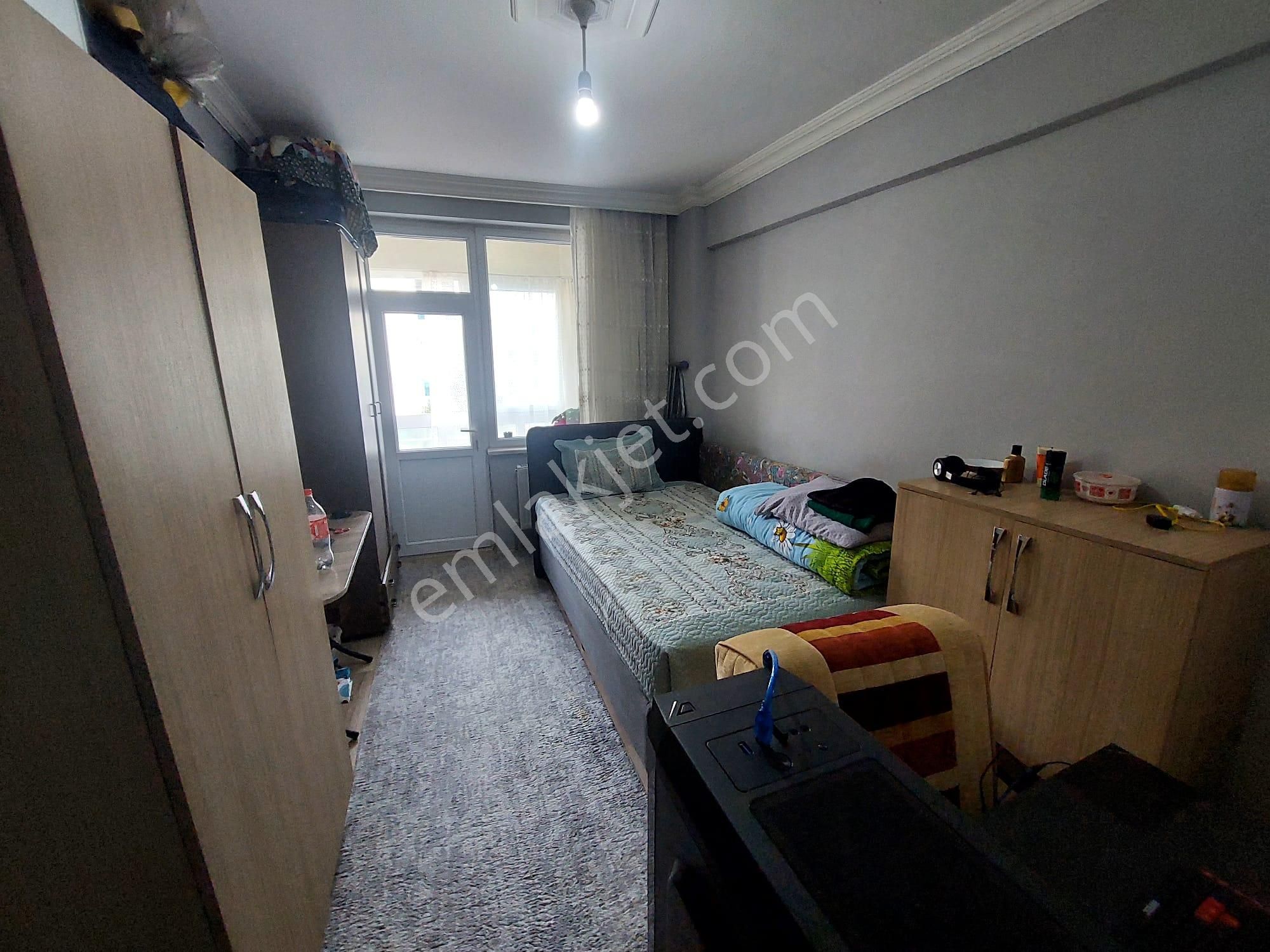 Recep Ümit Emlak'tan Fatih Mahallesinde Satılık Asansörlü Amerikan Mutfaklı 2+1 Daire - Görsel 8