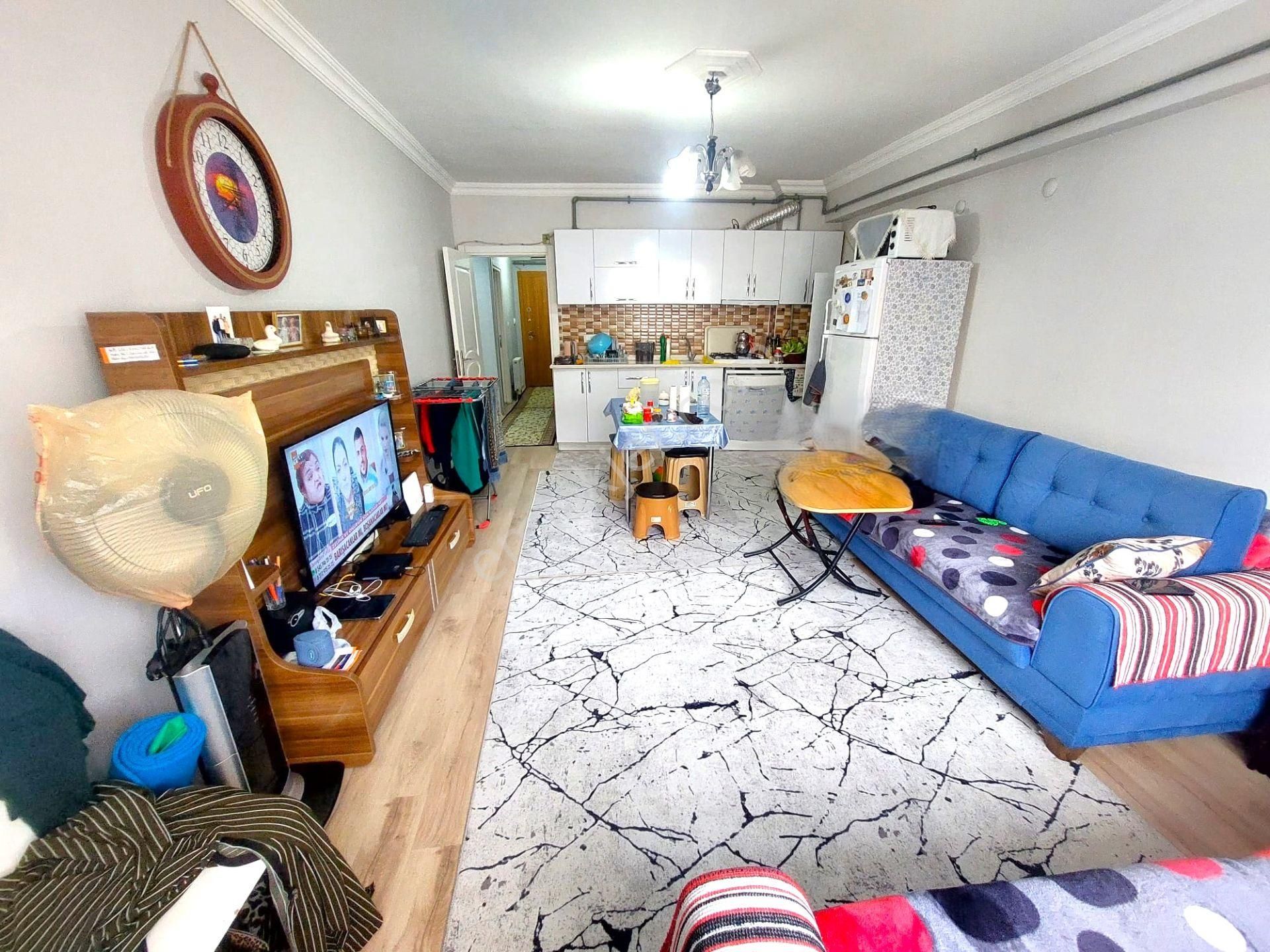 Recep Ümit Emlak'tan Fatih Mahallesinde Satılık Asansörlü Amerikan Mutfaklı 2+1 Daire - Görsel 4