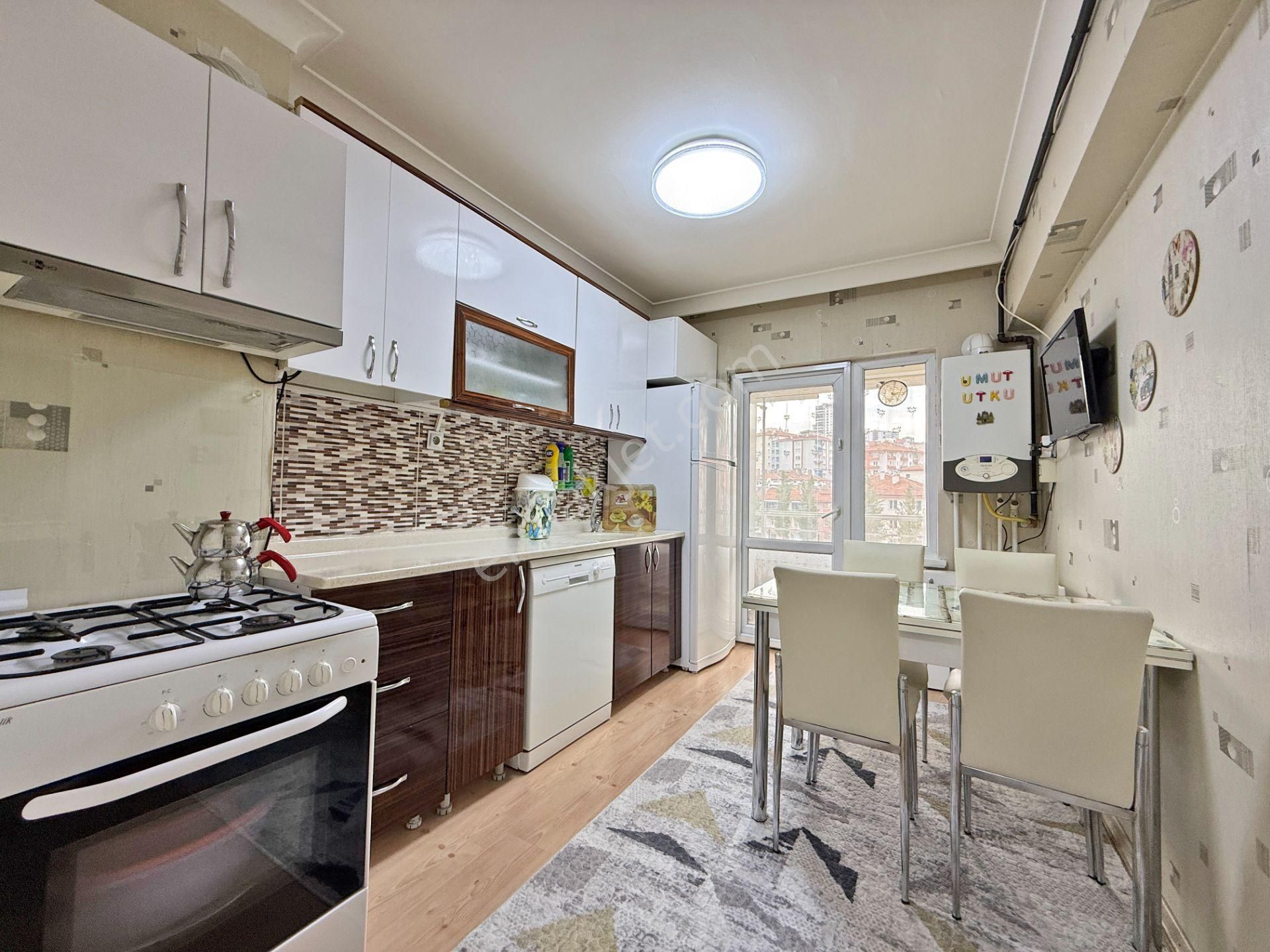 Taşcılar'dan Ara Kat 2+1 90m² Kilerli Full Yapılı Asansörlü Daire