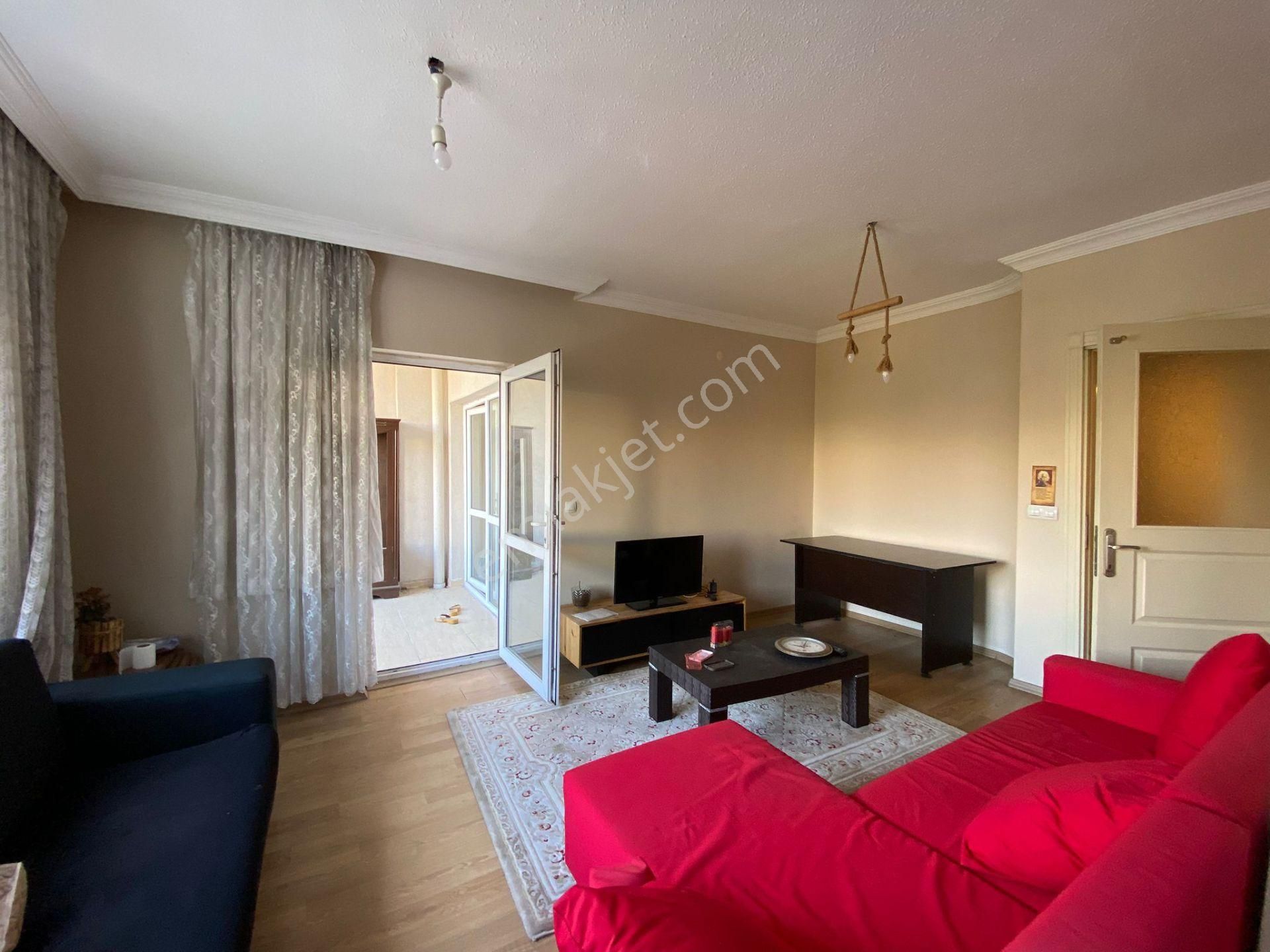 Altınevler Mah 2+1 Kat4 Ön Güney Cephe Merkezi Konum'da - Görsel 2