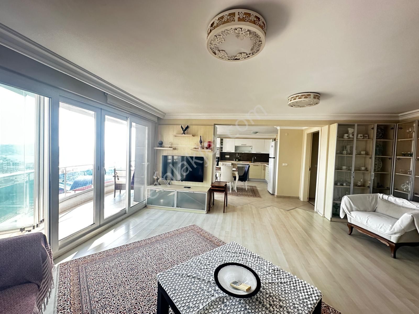 Kuşadası Marinada Full Kapanmaz Deniz Ve Marina Manzaralı - Görsel 5