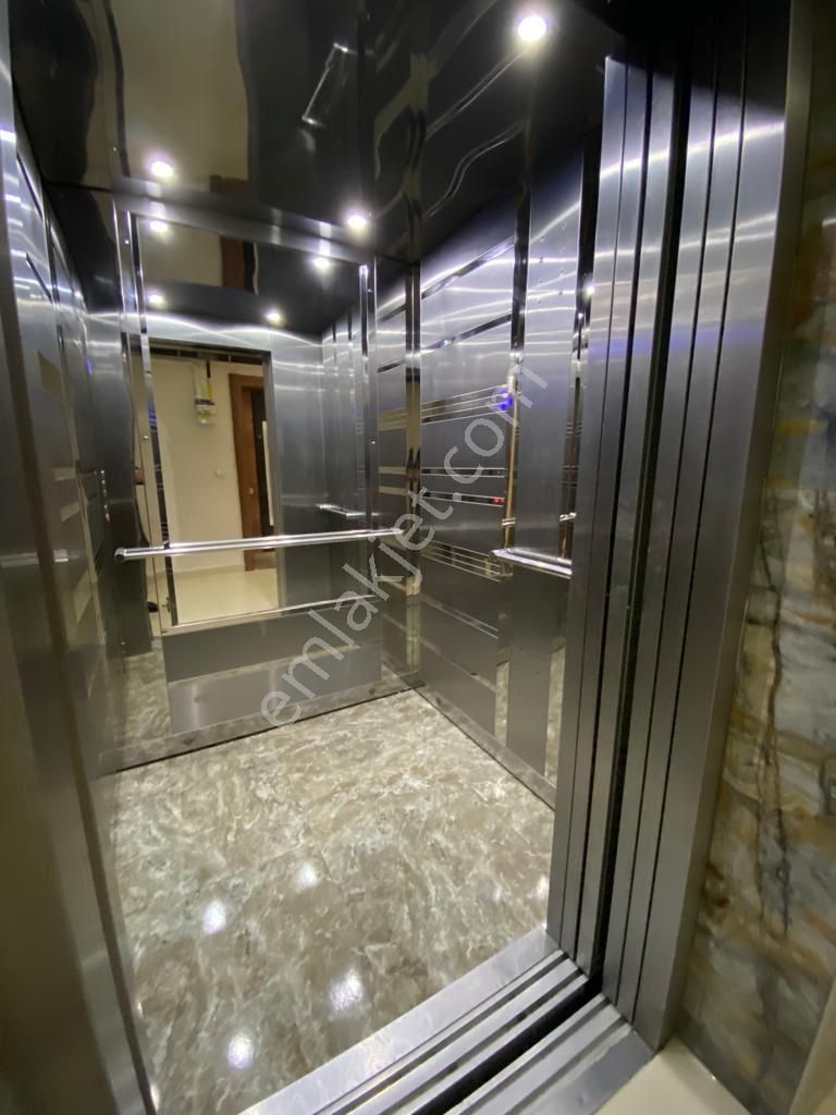 Kuşadası Otogar Yanı Kiralık 4+1 Dubleks Daire - Görsel 21