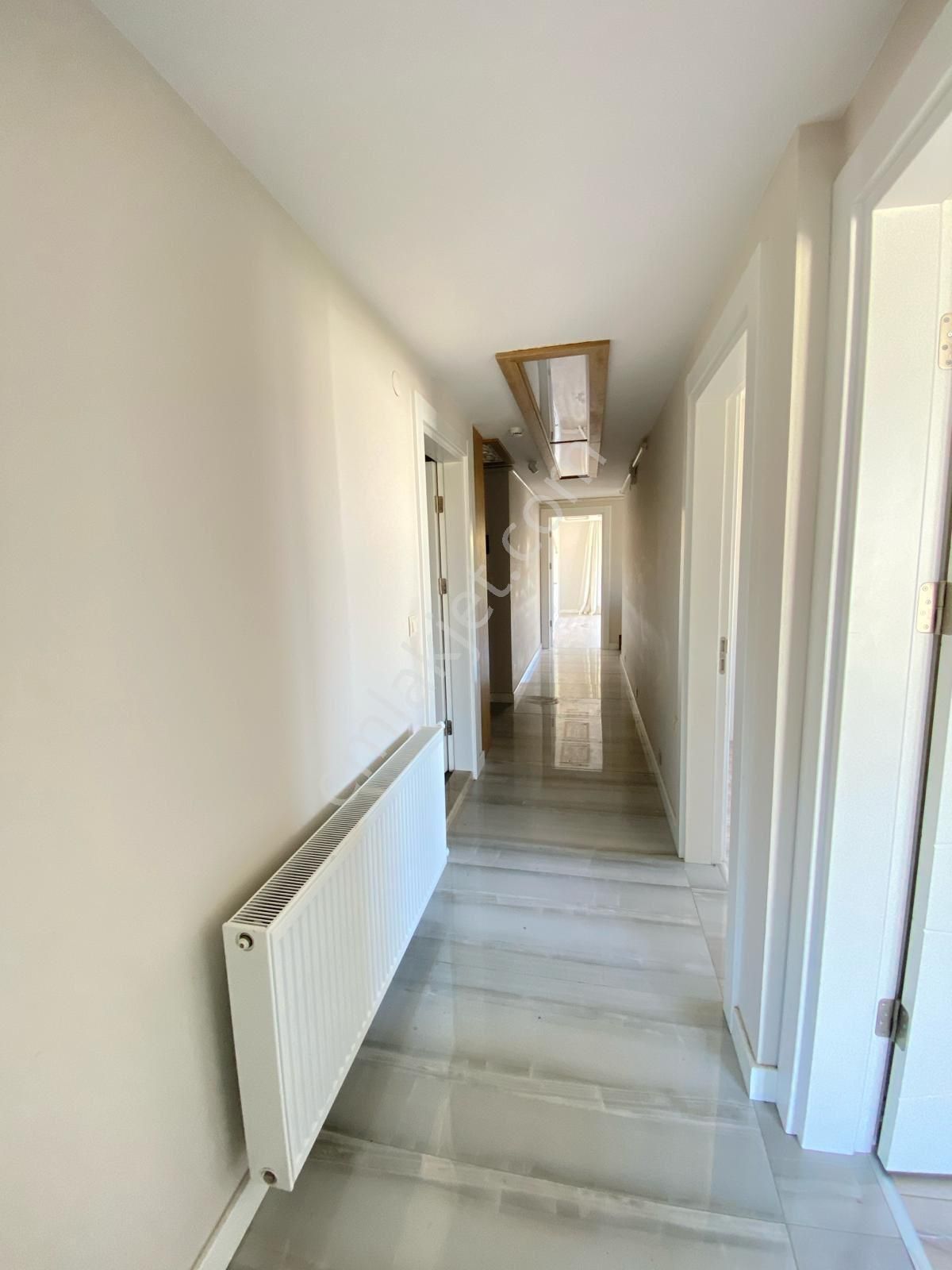 Kuşadası Otogar Yanı Kiralık 4+1 Dubleks Daire - Görsel 15