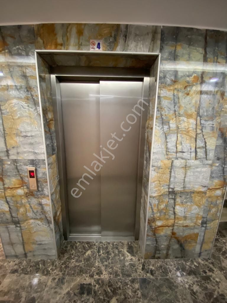 Kuşadası Otogar Yanı Kiralık 4+1 Dubleks Daire - Görsel 20