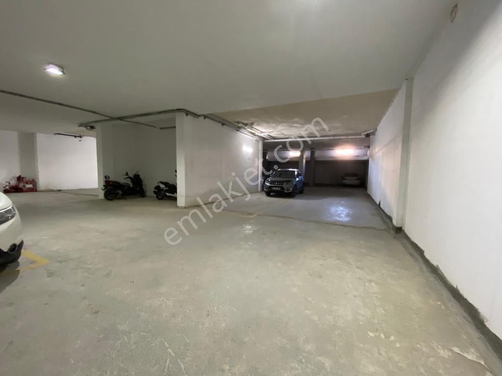 Kuşadası Otogar Yanı Kiralık 4+1 Dubleks Daire - Görsel 22