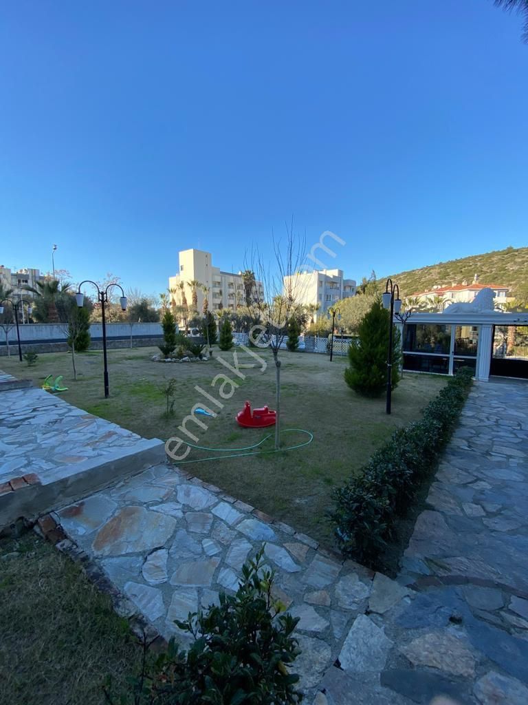 Kuşadası Otogar Yanı Kiralık 4+1 Dubleks Daire - Görsel 31