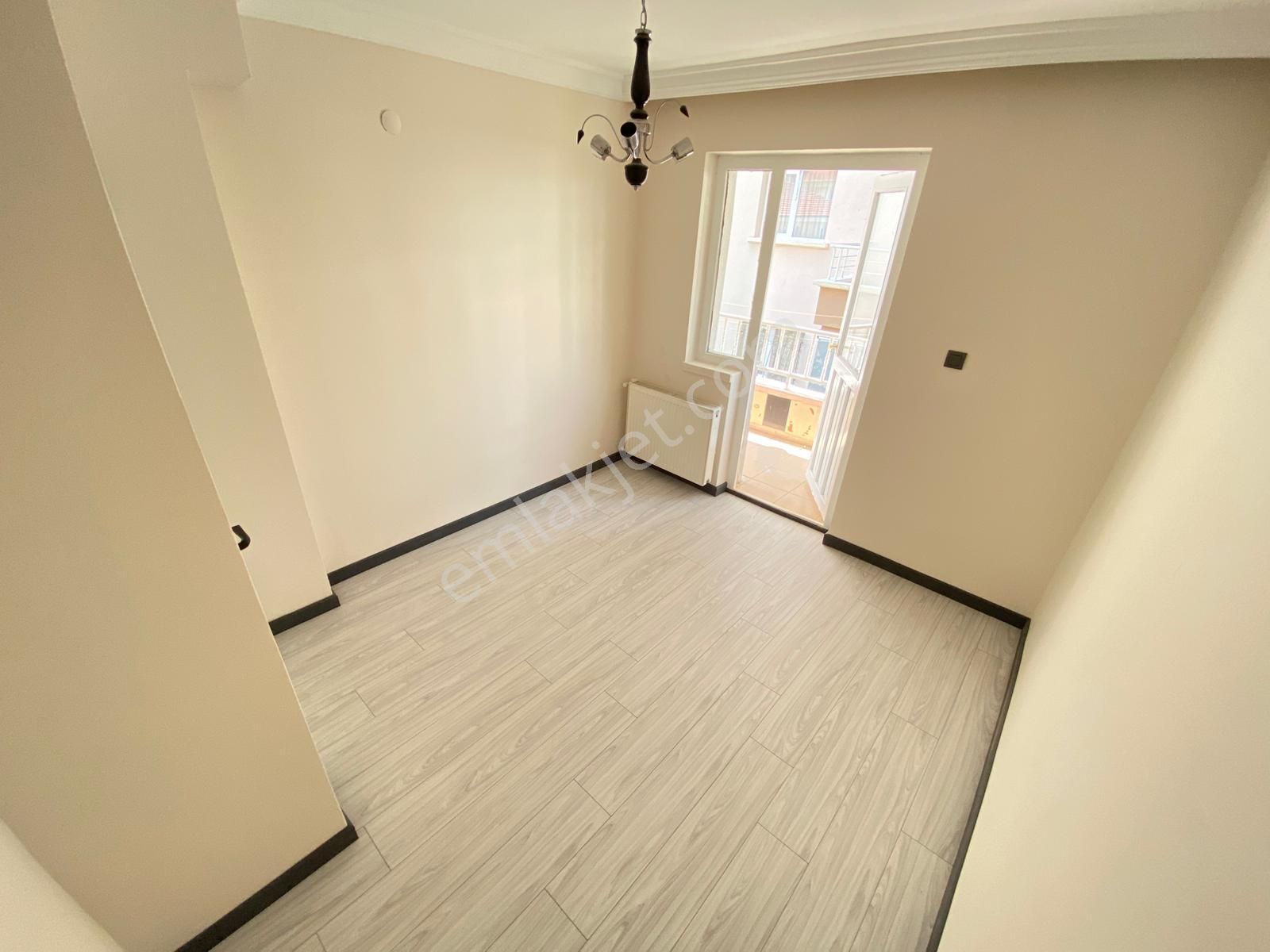 Yayla Merkezi Konumda Katta Yyapılı Geniş M2 3+1 - Görsel 10