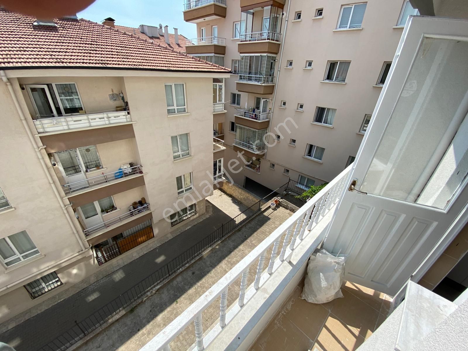 Yayla Merkezi Konumda Katta Yyapılı Geniş M2 3+1 - Görsel 29