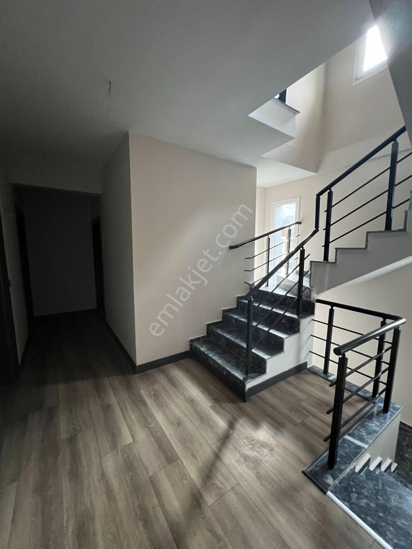 Goldhouse Dan Kiralık Yeşilüzümlü De 5+1 Muhteşem Villa Fırsatı - Görsel 16