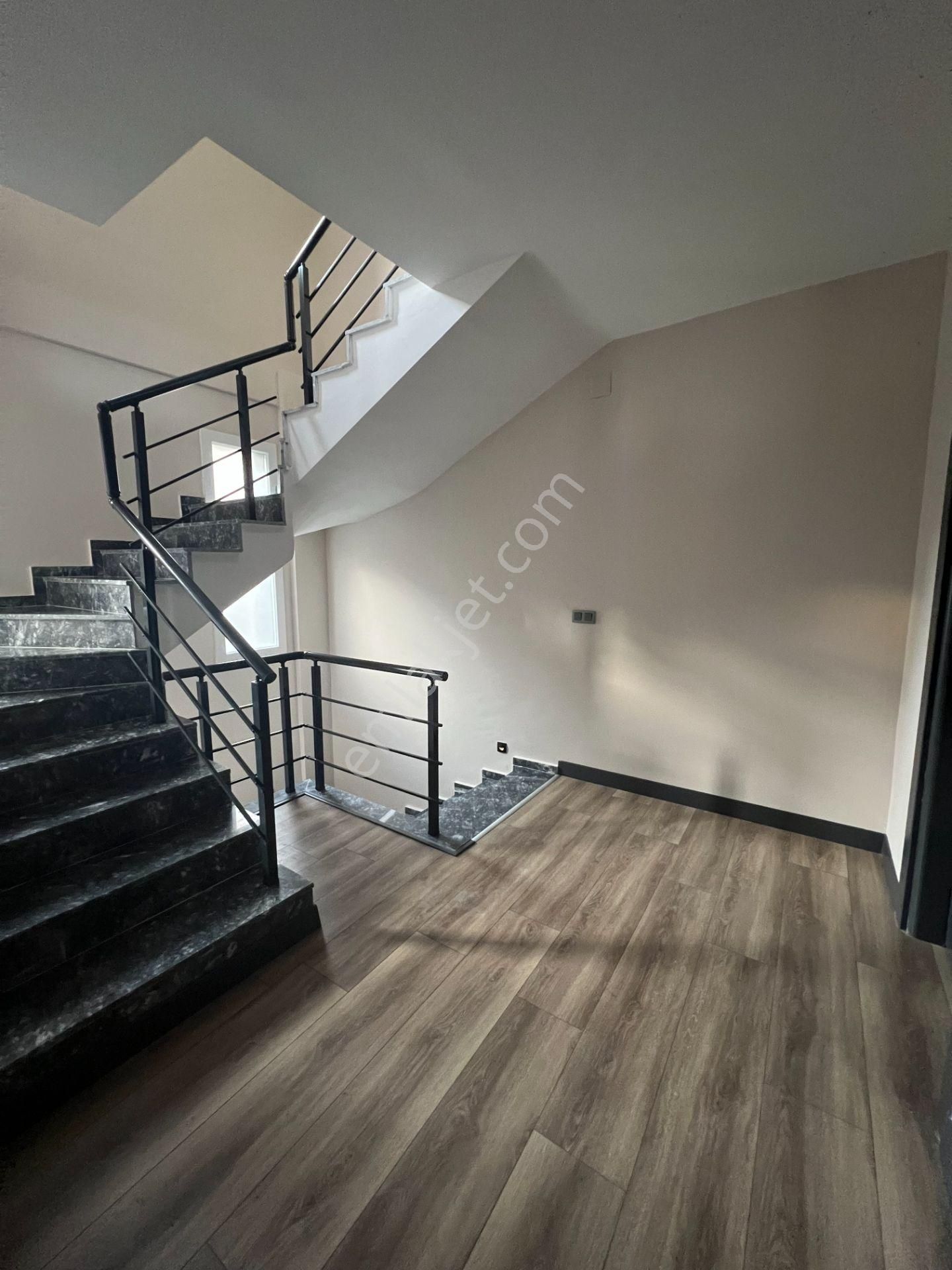 Goldhouse Dan Kiralık Yeşilüzümlü De 5+1 Muhteşem Villa Fırsatı - Görsel 13