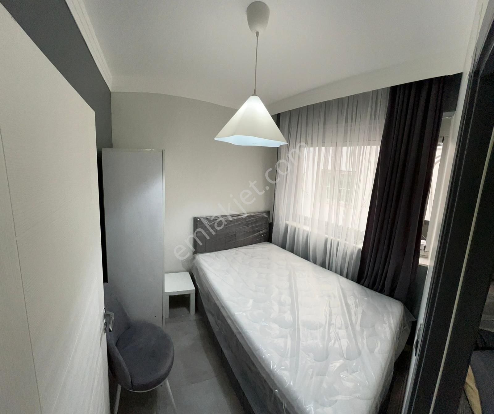 Adana Beyazevlerde Eşyaları Kullanılmamış Eşyalı Ev Merkezi Konumda Kiralık 1+1 - Görsel 7