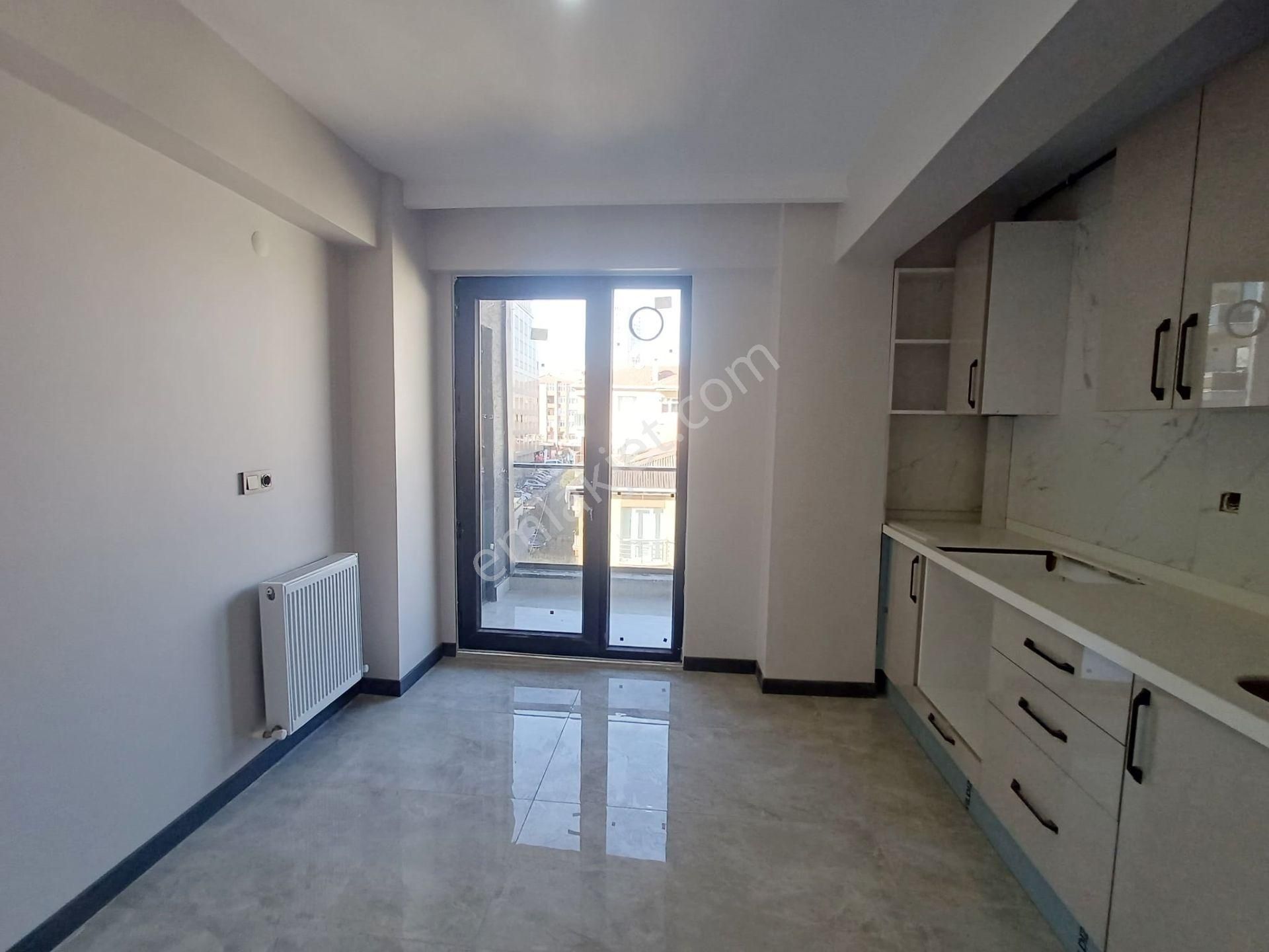 Mertcan Dan Hürriyet Mah Ebeveyn Banyolu 3+1 Arakat Lüks Daire - Görsel 12