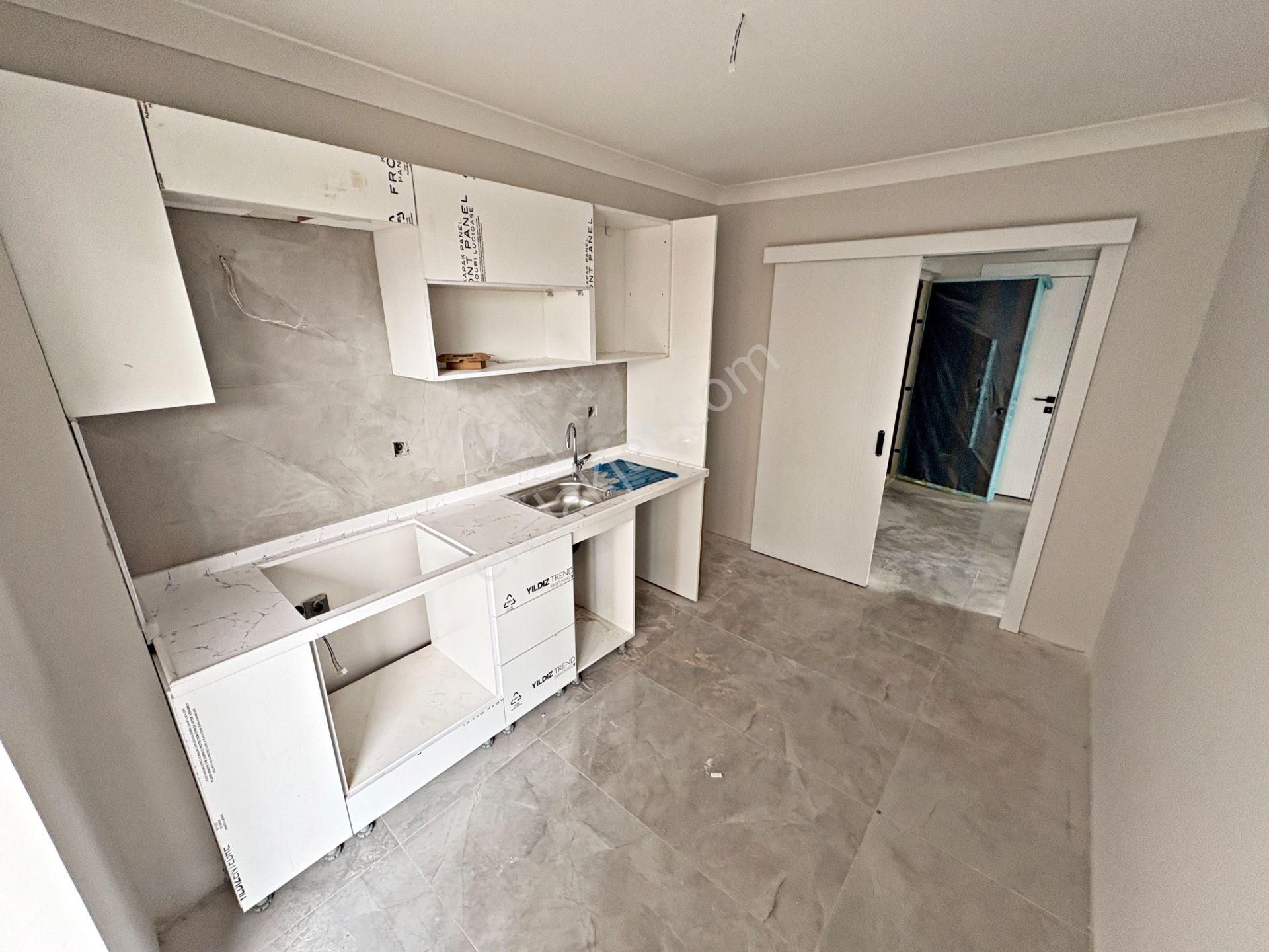 2+1 Sıfır Oturuma Hazır Etlik Merkezde Asansörlü İskanlı Fırsat - Görsel 6