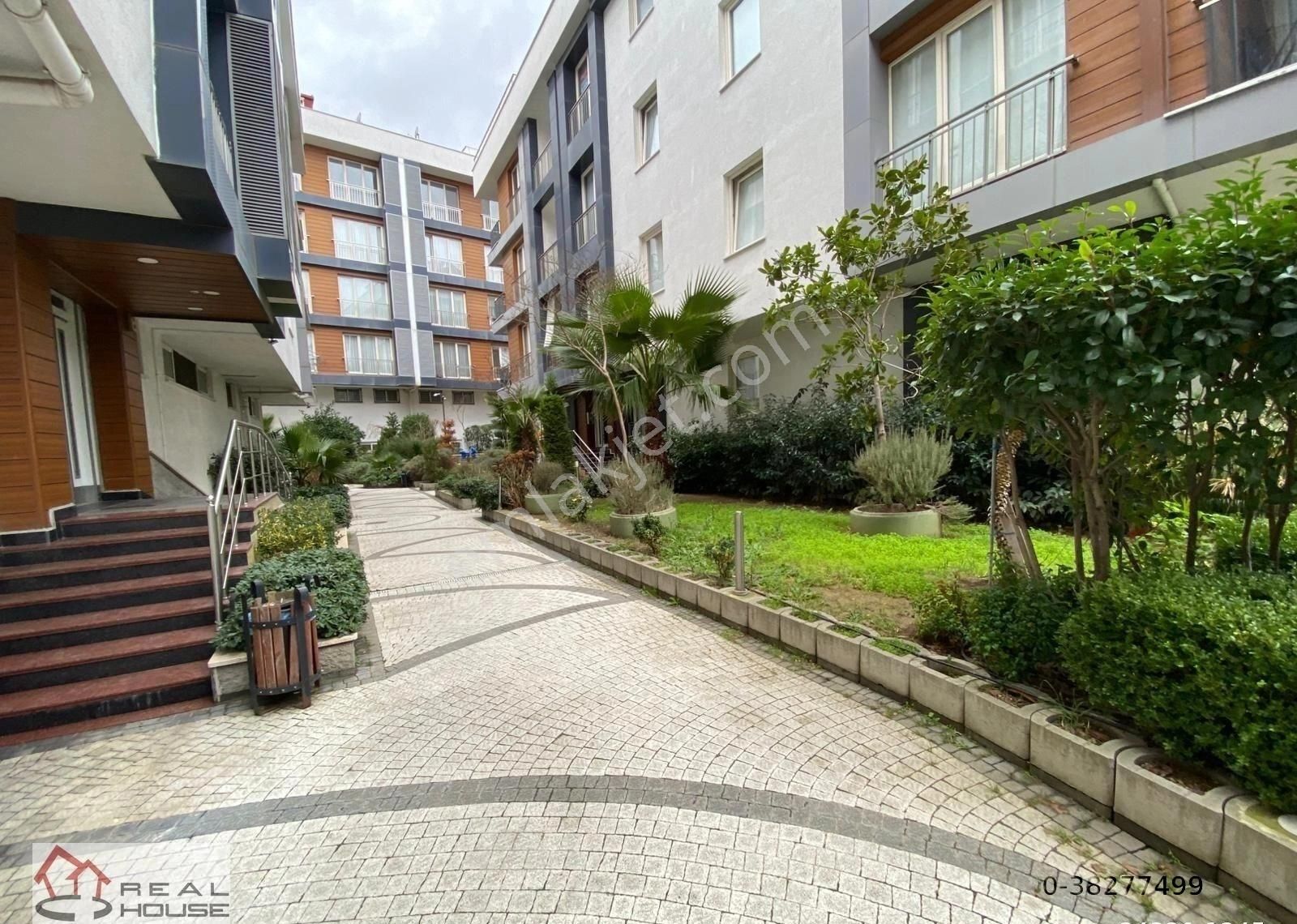 Beylikdüzü Yasemin Evlerinde Eşyalı Satılık 2+1 Daire - Görsel 9