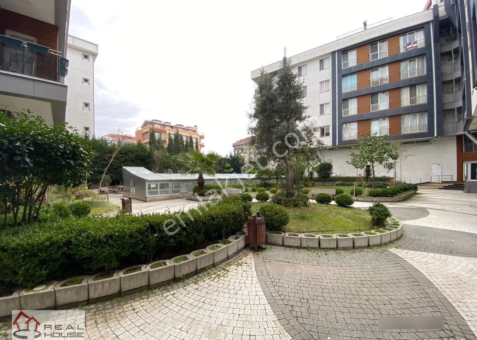 Beylikdüzü Yasemin Evlerinde Eşyalı Satılık 2+1 Daire - Görsel 11