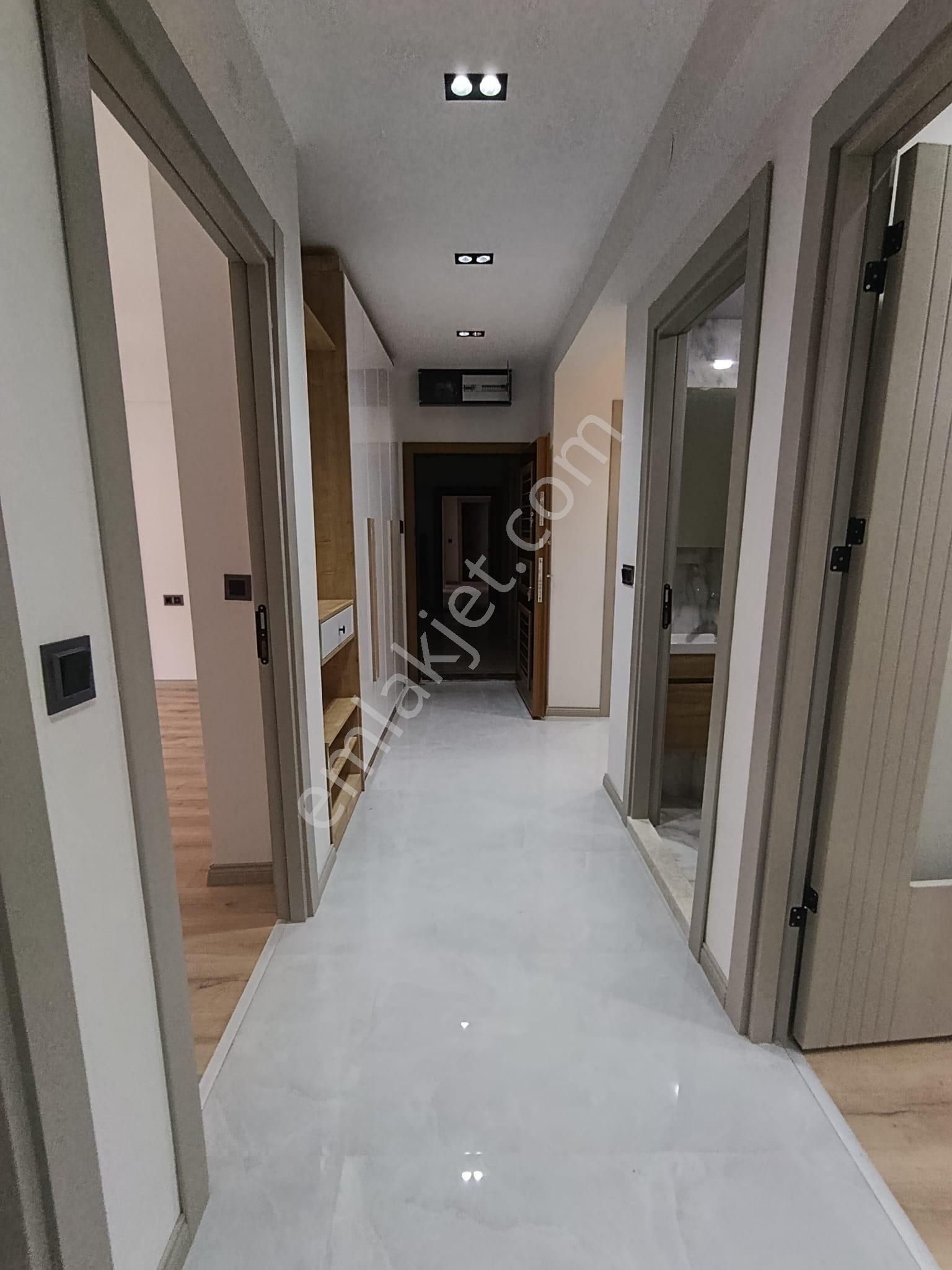 Batıkent Te Özel Garajlı Ebeveyn Banyolu 3+1 Sıfır Daireler - Görsel 17