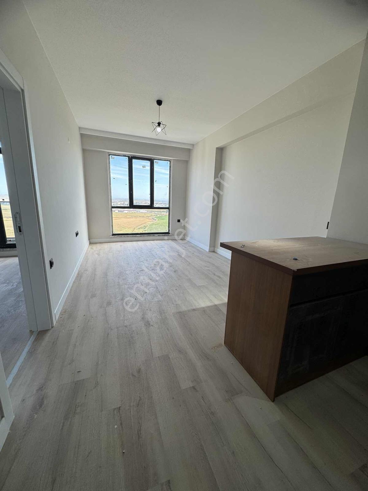 Tuğra'dan Uysal Gloria Residenza Havuz Cephe Arakat Ferah Daire - Görsel 15