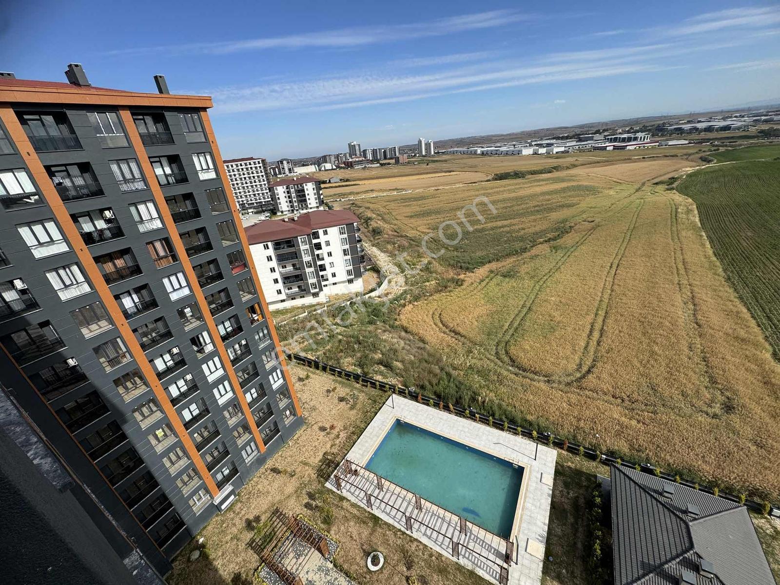 Tuğra'dan Uysal Gloria Residenza Havuz Cephe Arakat Ferah Daire - Görsel 22