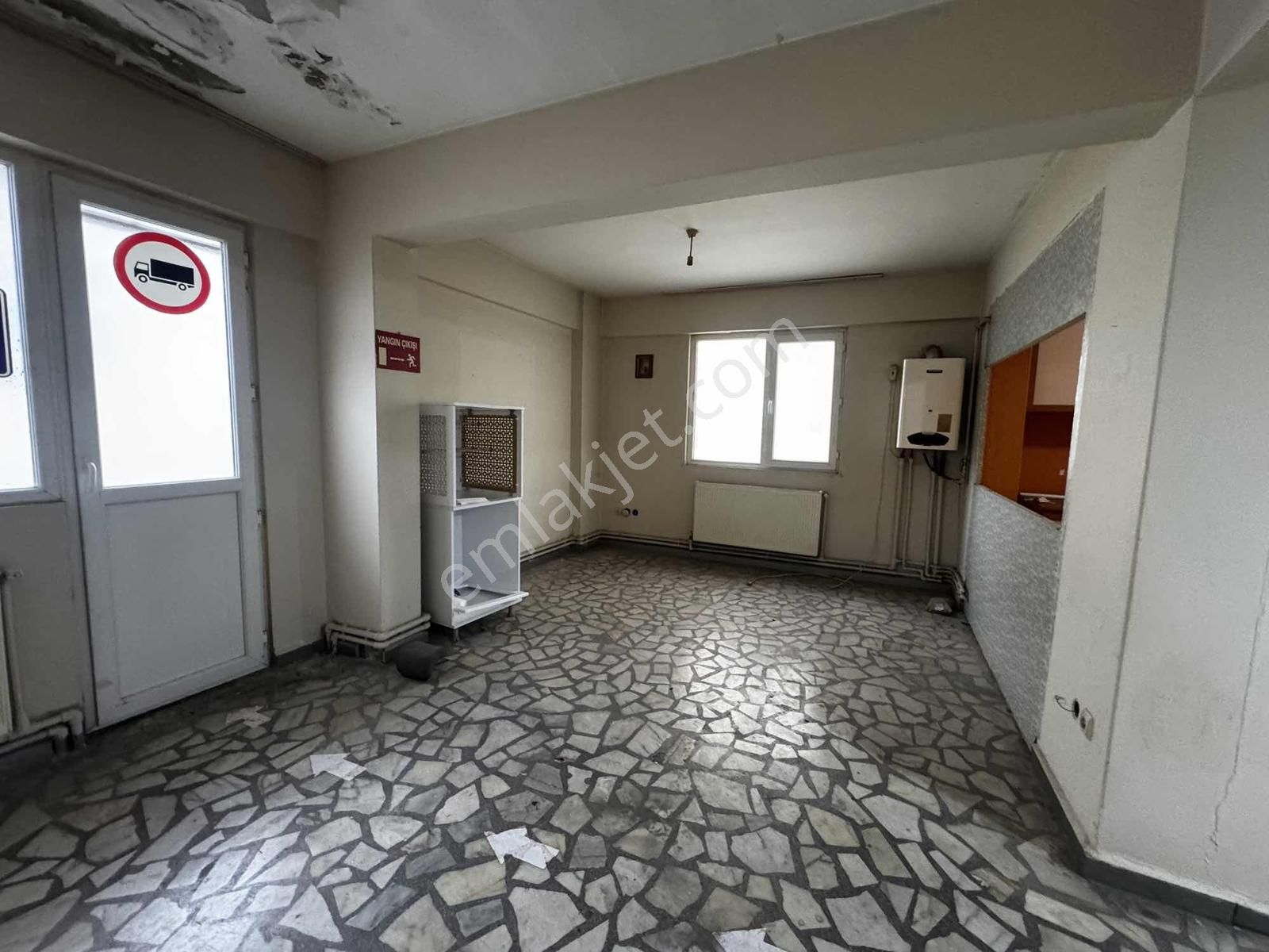 Vefa Gayrimenkulden Aydınlı Caddesine Cephe Kiralık 600m2 İşyeri - Görsel 7