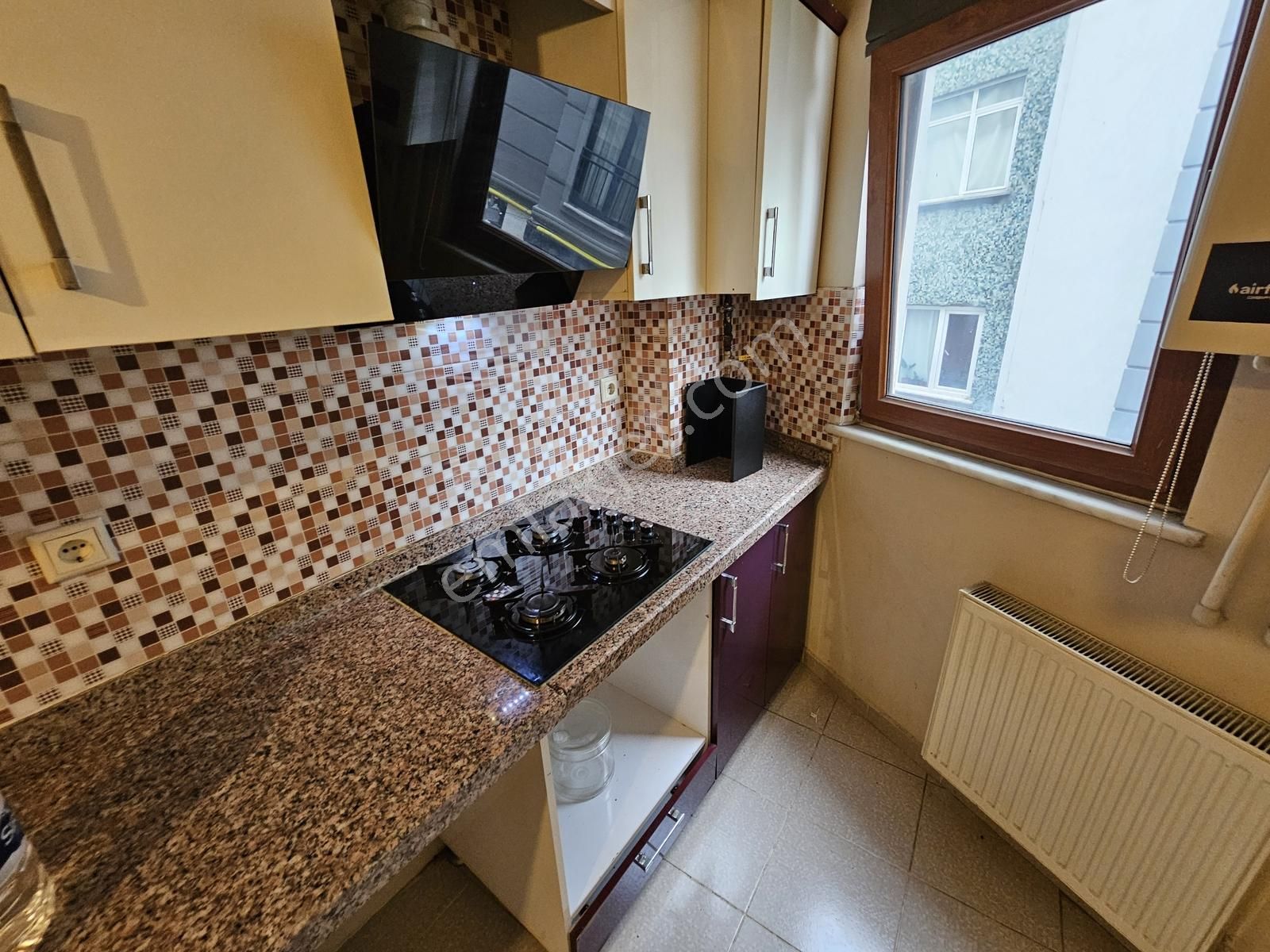Kocamustafapaşa 110mk 3+1 Asansörlü Yeni Bina Ön Cephe 42.000tl - Görsel 6