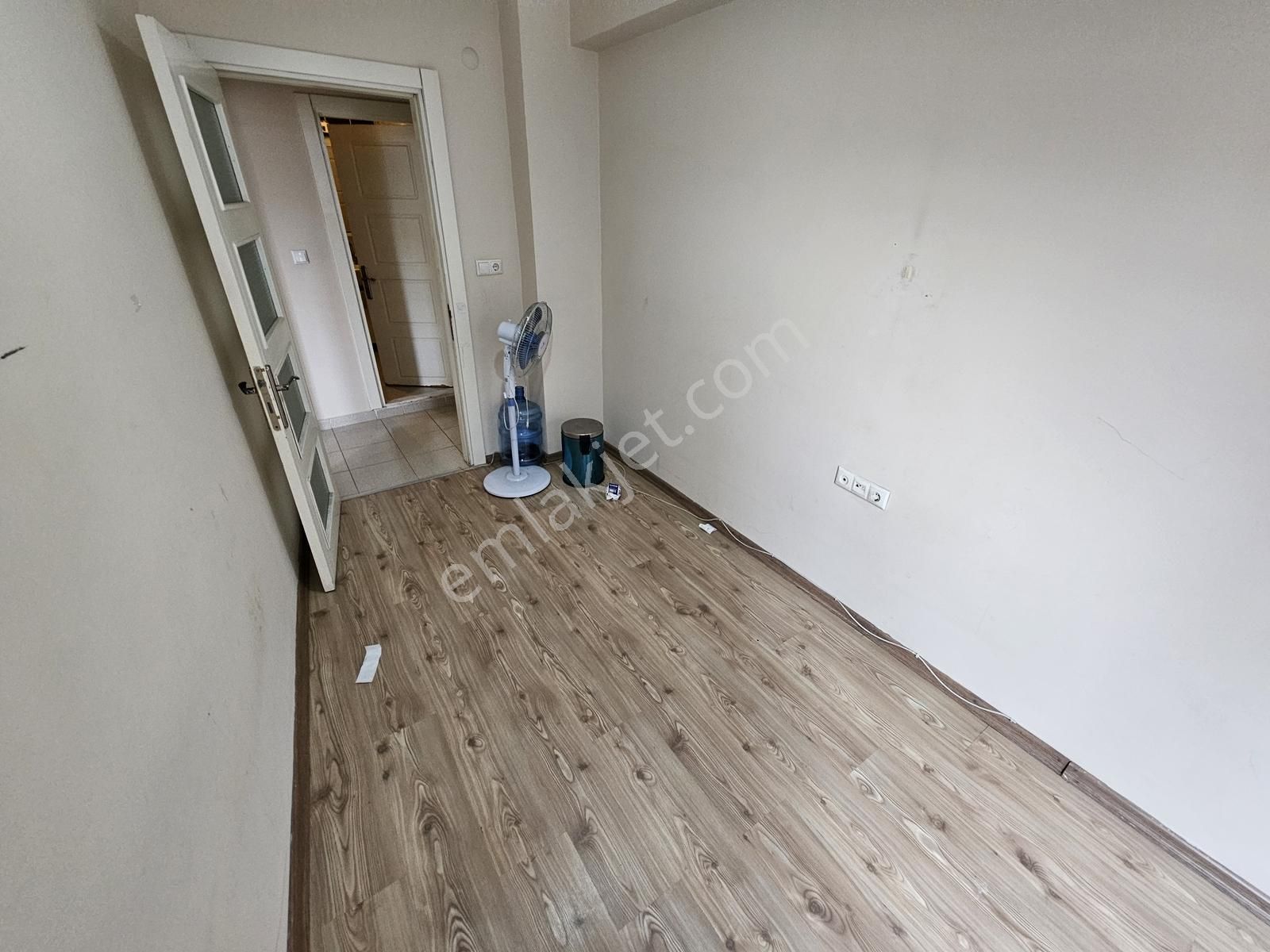 Kocamustafapaşa 110mk 3+1 Asansörlü Yeni Bina Ön Cephe 42.000tl - Görsel 2