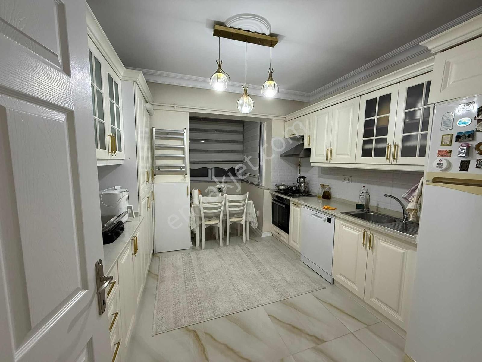 Başakşehir Onurkent Metro Yanı 3+1 Satılık Daire 135 M2 - Görsel 2