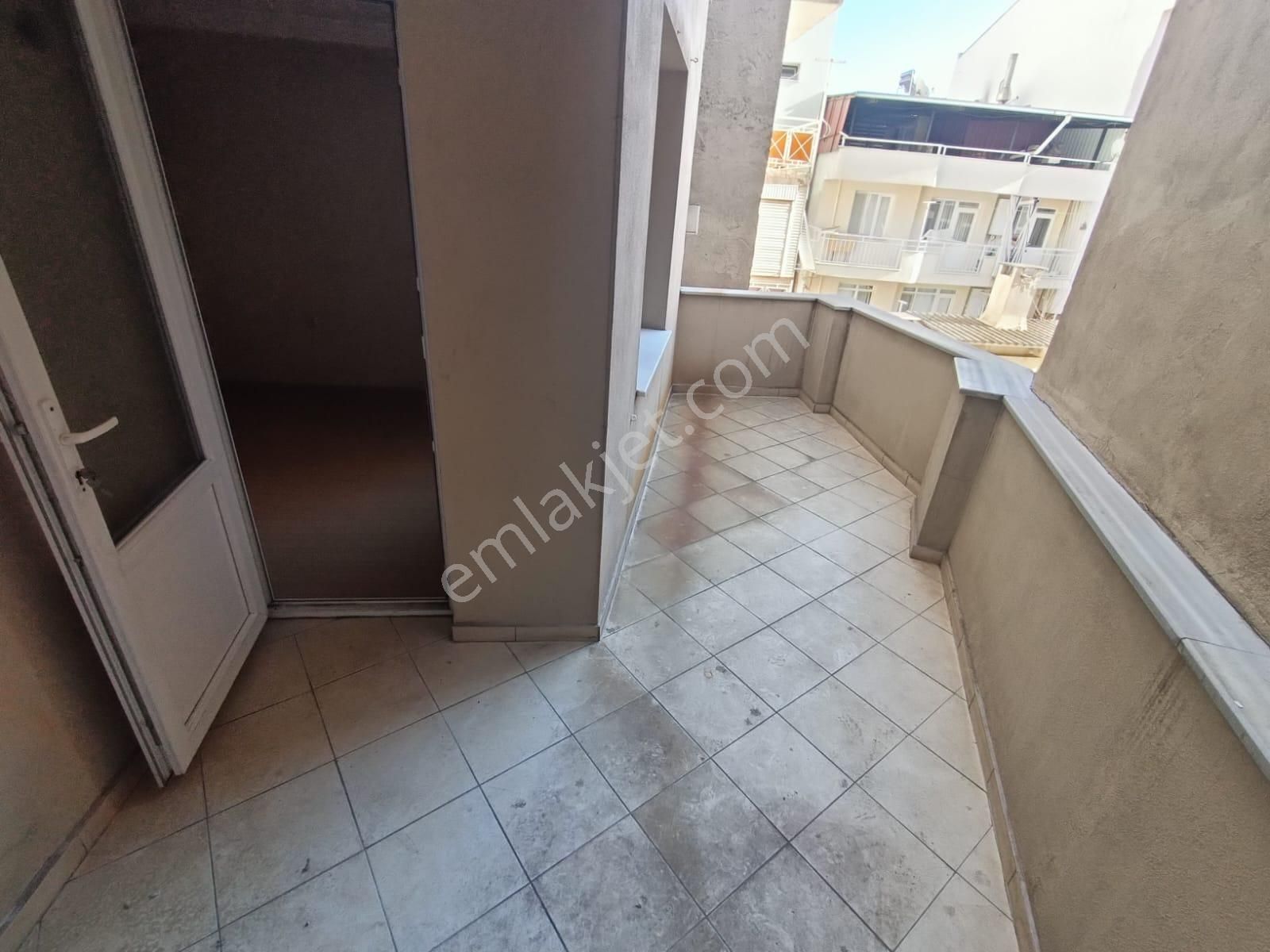 Yuvam Gayrimenkul'den Mithatpaşa Mah. Satılık 1+1 Daire - Görsel 8