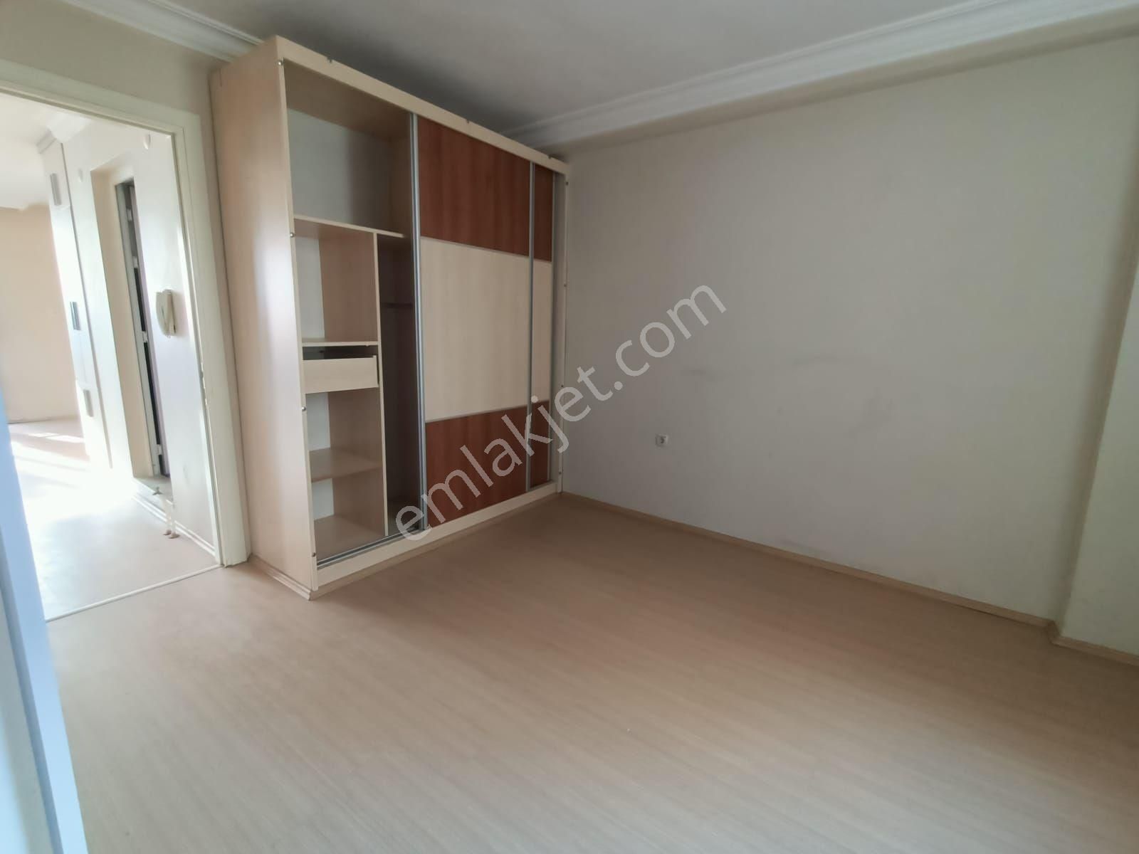 Yuvam Gayrimenkul'den Mithatpaşa Mah. Satılık 1+1 Daire - Görsel 4