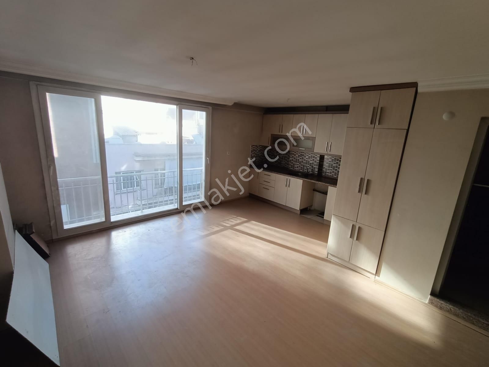 Yuvam Gayrimenkul'den Mithatpaşa Mah. Satılık 1+1 Daire - Görsel 2